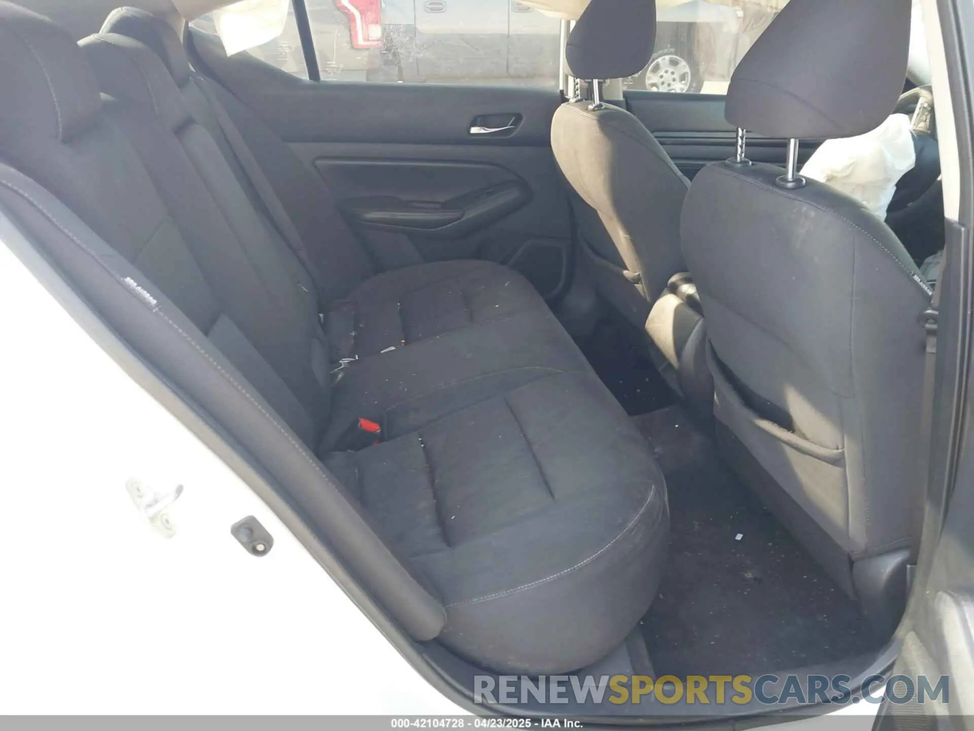 8 fotografías del automóvil dañado 1N4BL4BV0KC216700 NISSAN ALTIMA 2019