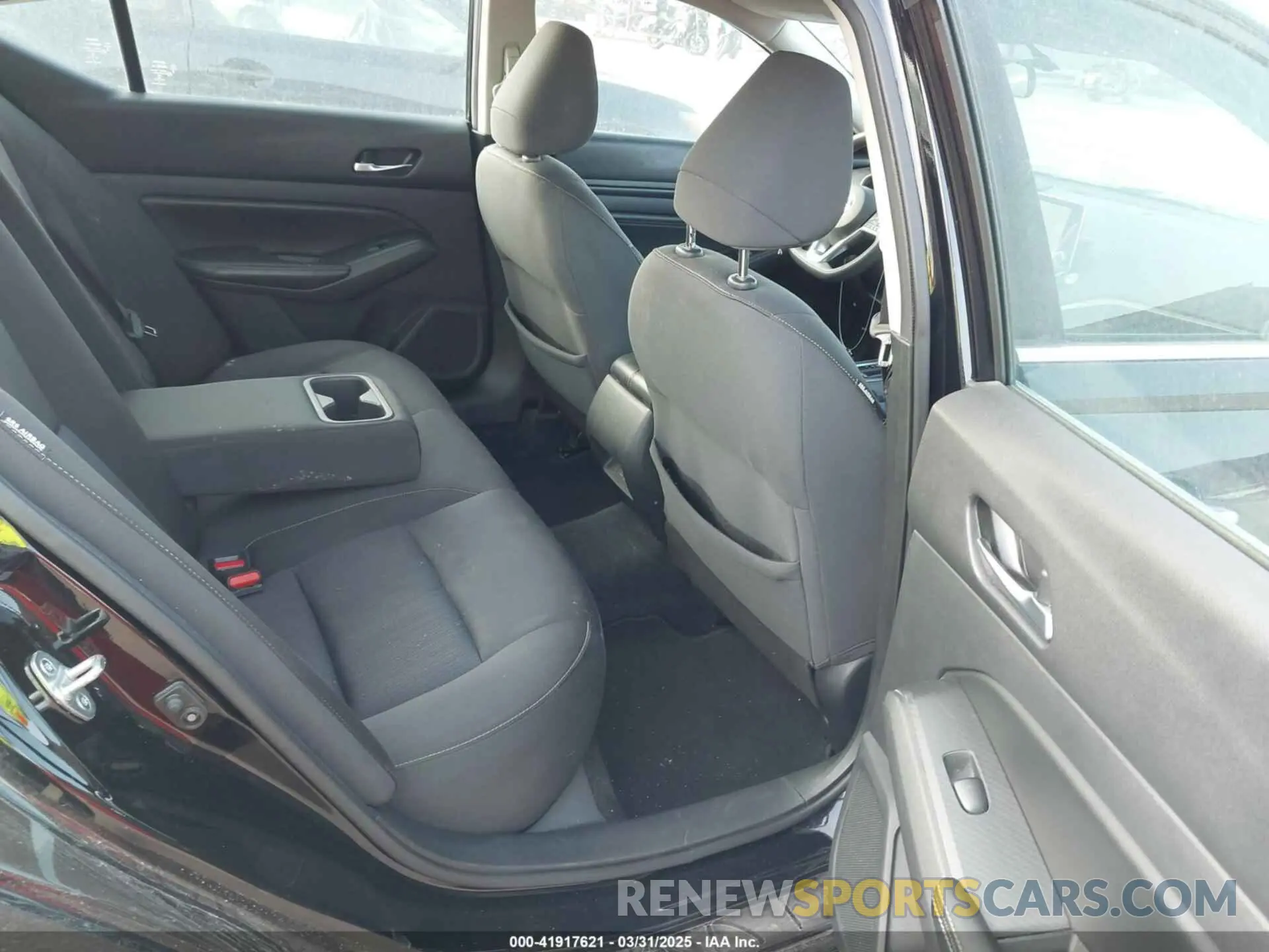 8 fotografías del automóvil dañado 1N4BL4BV0KC233402 NISSAN ALTIMA 2019