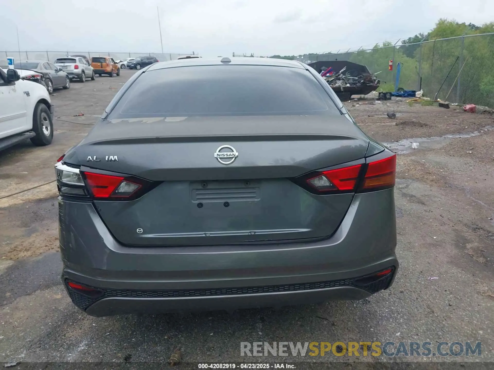 16 fotografías del automóvil dañado 1N4BL4BV0KC249440 NISSAN ALTIMA 2019