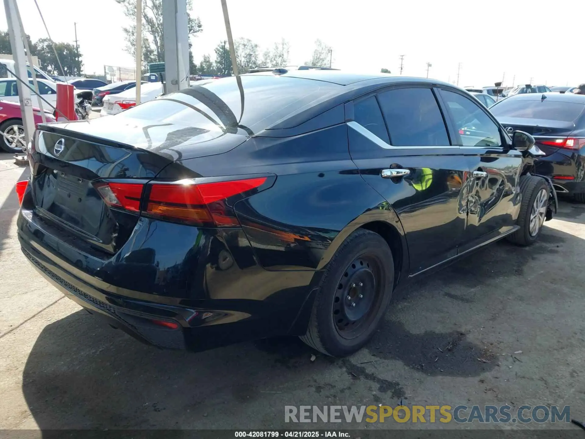 4 fotografías del automóvil dañado 1N4BL4BV0KN323816 NISSAN ALTIMA 2019