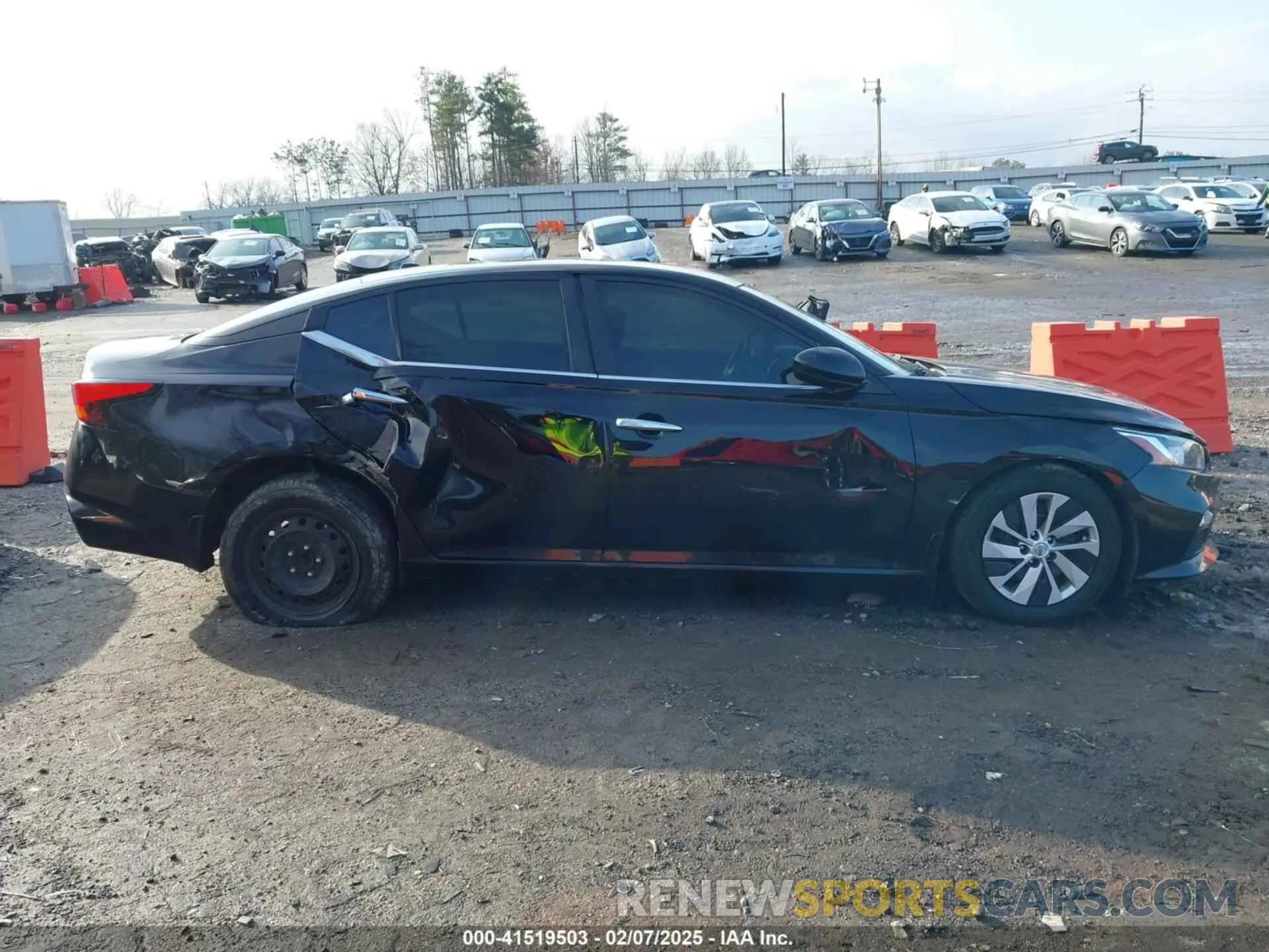 13 fotografías del automóvil dañado 1N4BL4BV0KN328384 NISSAN ALTIMA 2019