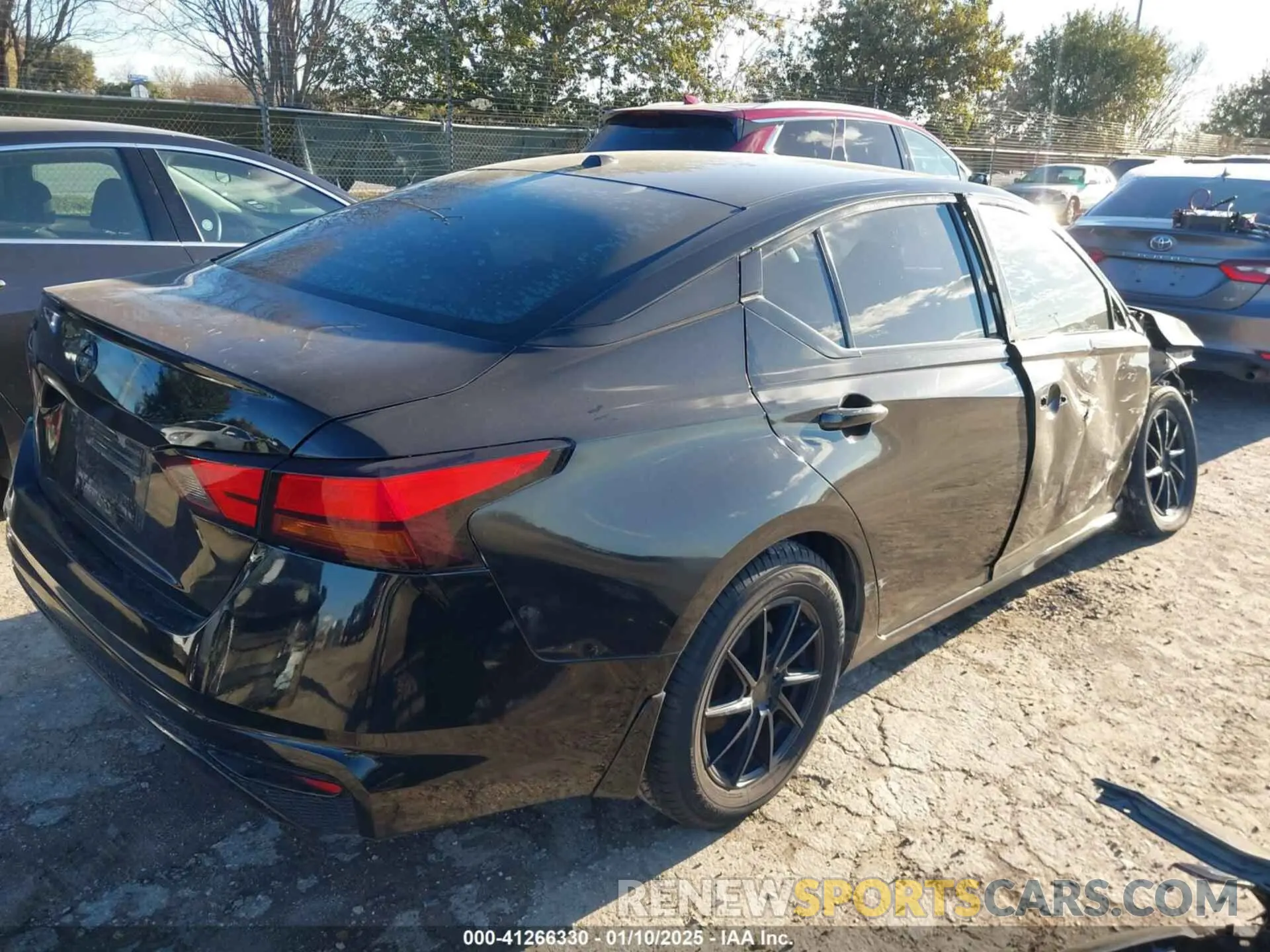 4 fotografías del automóvil dañado 1N4BL4BV1KC103953 NISSAN ALTIMA 2019