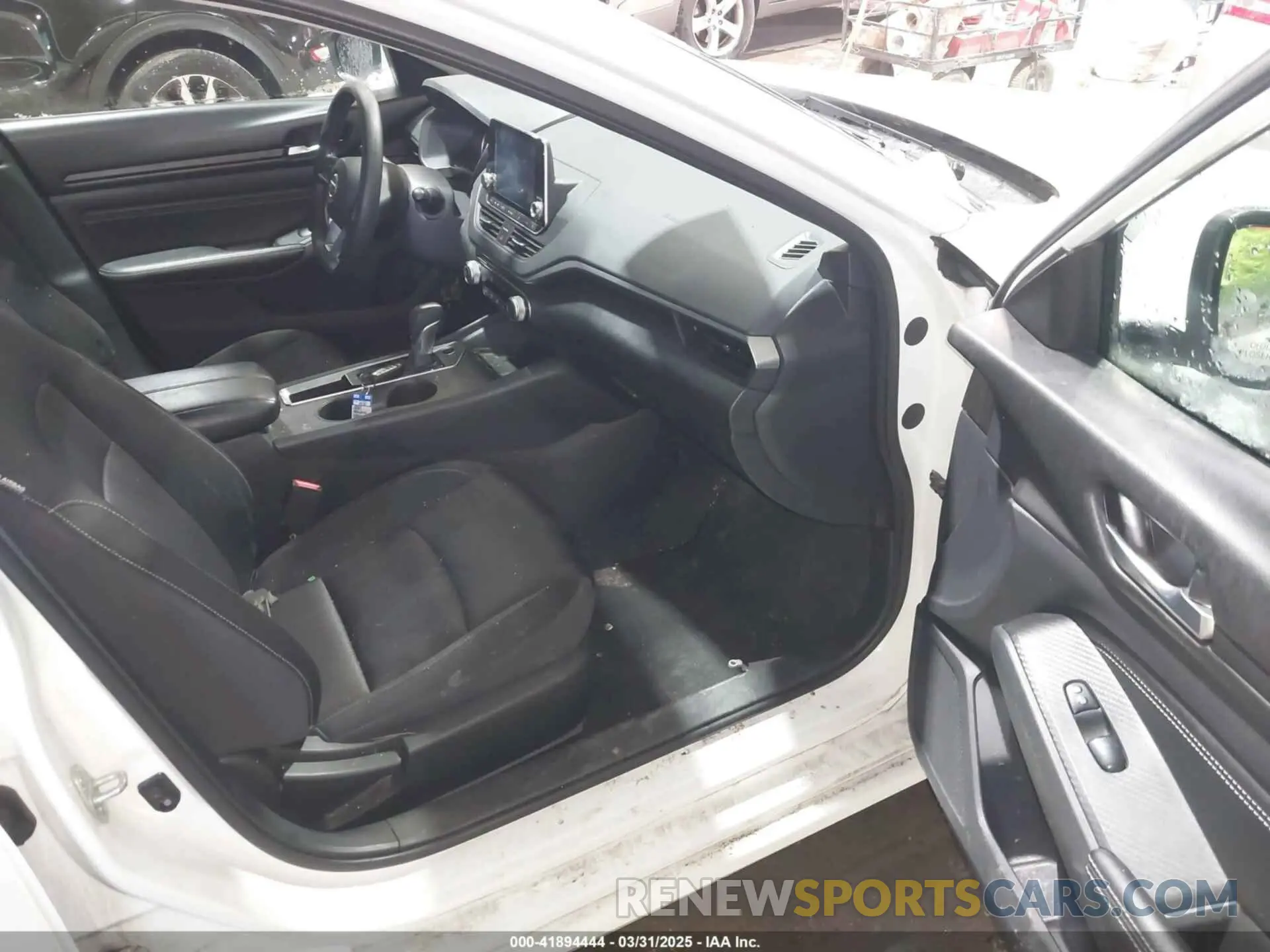 5 fotografías del automóvil dañado 1N4BL4BV1KC129923 NISSAN ALTIMA 2019