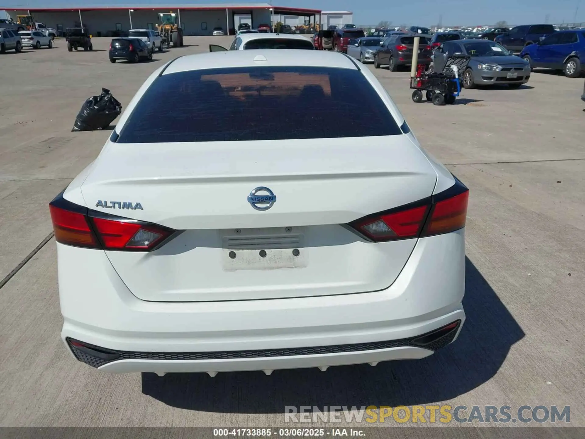 16 fotografías del automóvil dañado 1N4BL4BV1KC154384 NISSAN ALTIMA 2019