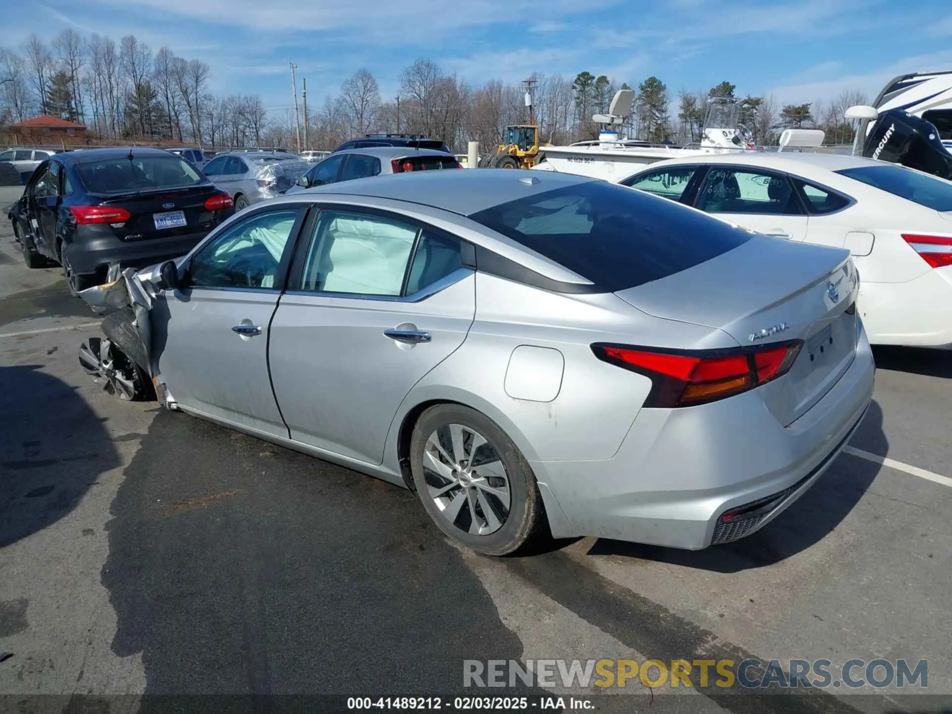 3 fotografías del automóvil dañado 1N4BL4BV1KC174960 NISSAN ALTIMA 2019