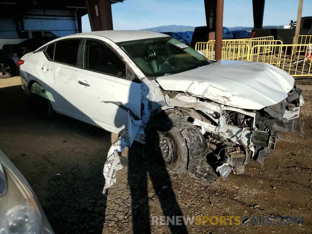 4 fotografías del automóvil dañado 1N4BL4BV1KC225437 NISSAN ALTIMA 2019