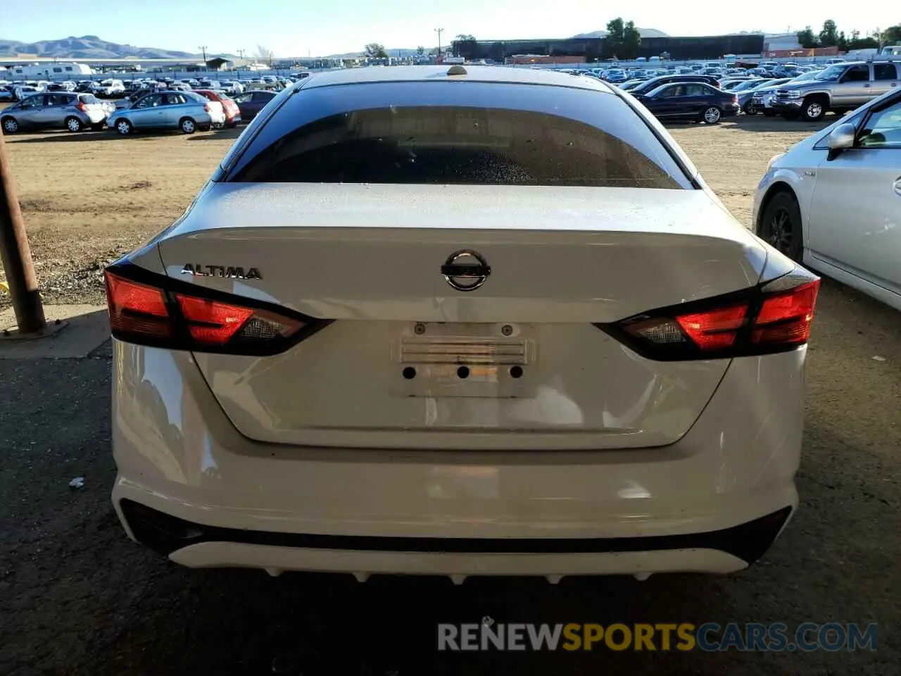 6 fotografías del automóvil dañado 1N4BL4BV1KC225437 NISSAN ALTIMA 2019