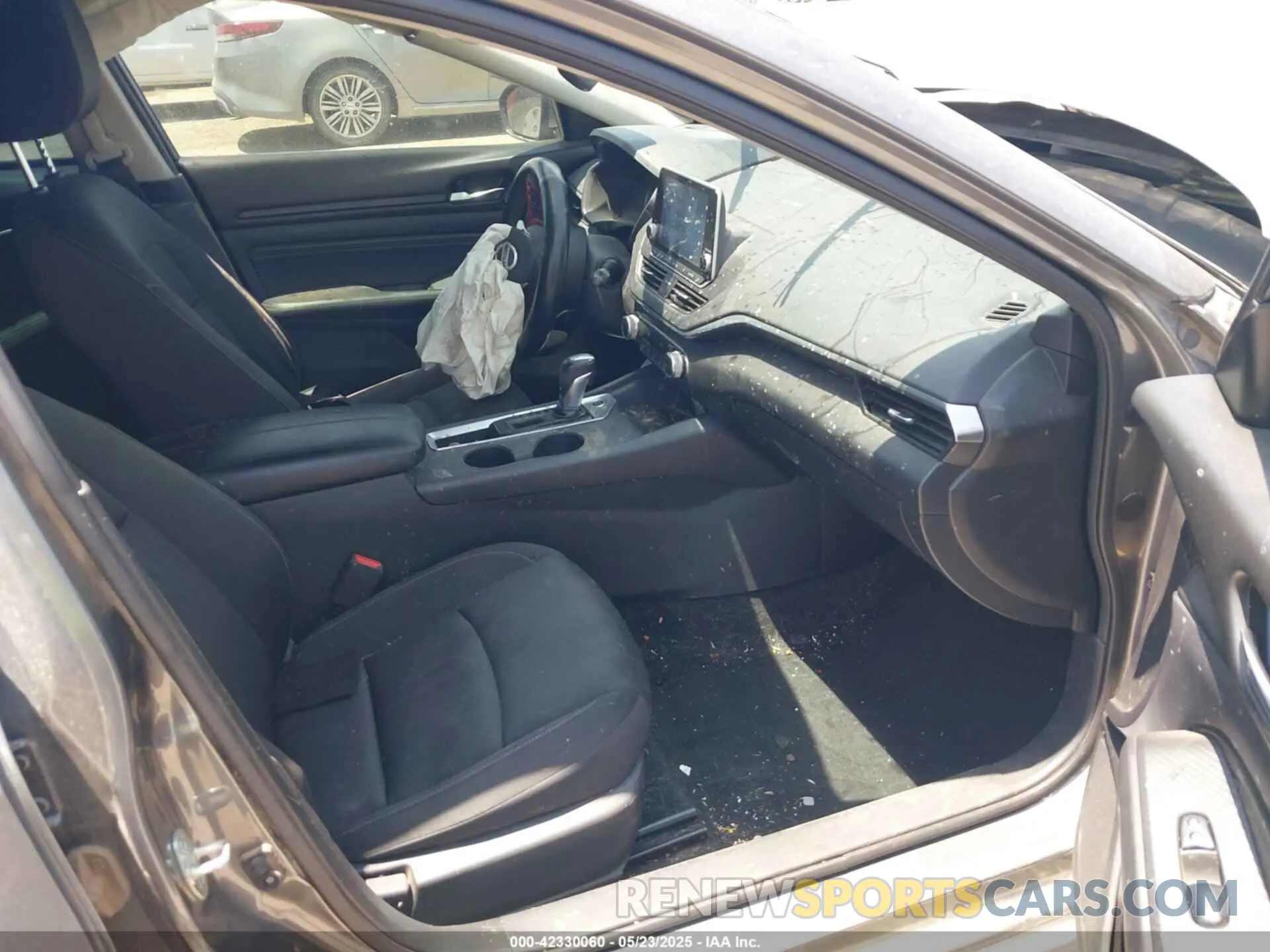 5 fotografías del automóvil dañado 1N4BL4BV1KC234574 NISSAN ALTIMA 2019
