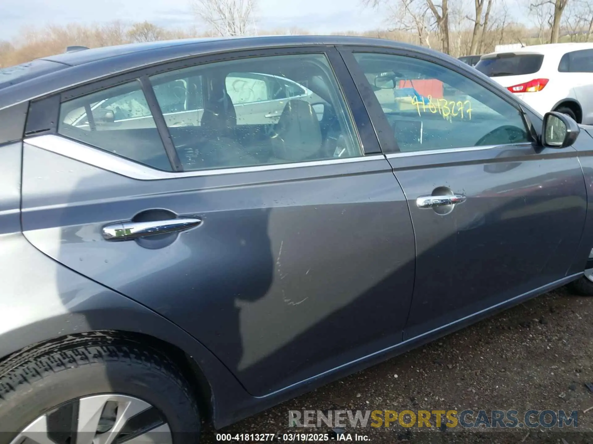 13 fotografías del automóvil dañado 1N4BL4BV1KC248717 NISSAN ALTIMA 2019