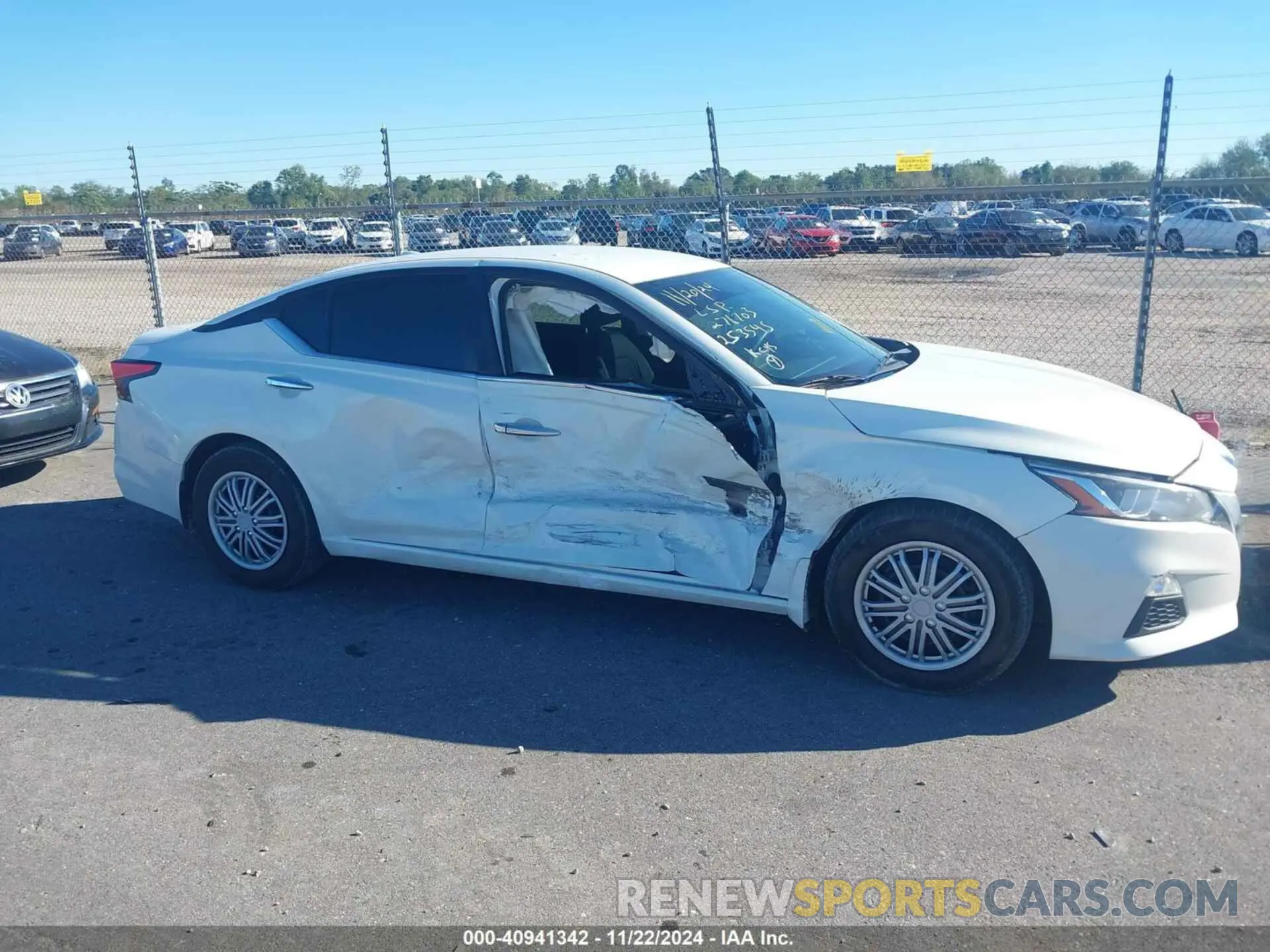 13 fotografías del automóvil dañado 1N4BL4BV1KC253545 NISSAN ALTIMA 2019