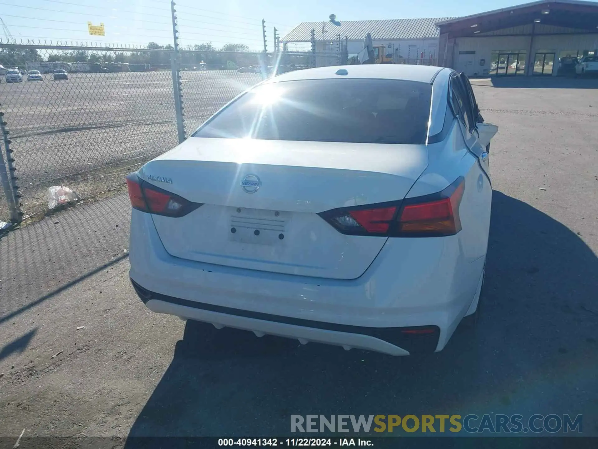16 fotografías del automóvil dañado 1N4BL4BV1KC253545 NISSAN ALTIMA 2019