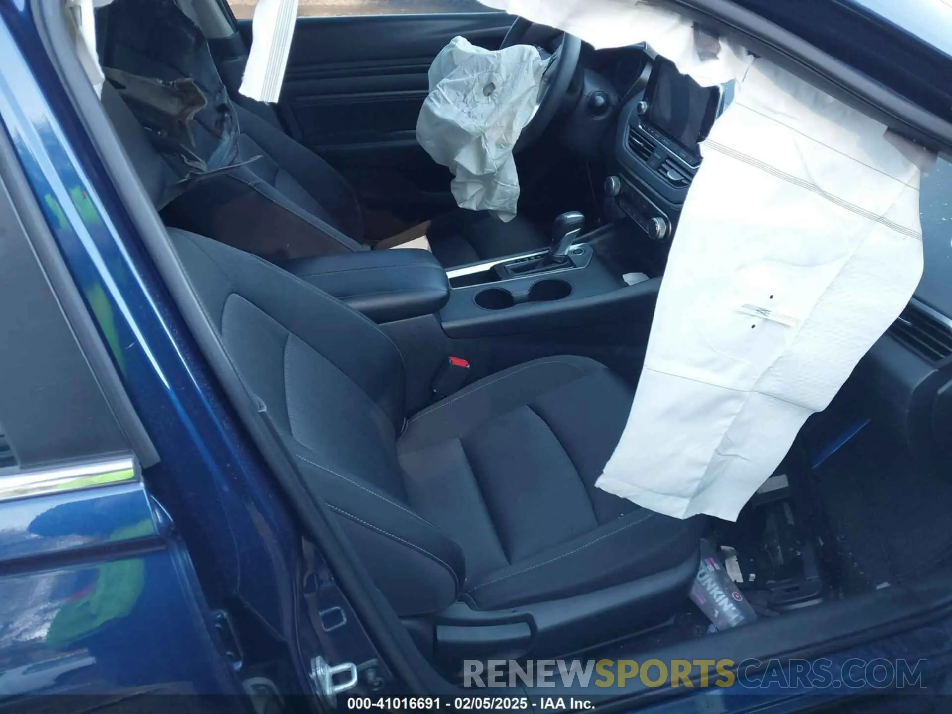 5 fotografías del automóvil dañado 1N4BL4BV2KC136380 NISSAN ALTIMA 2019
