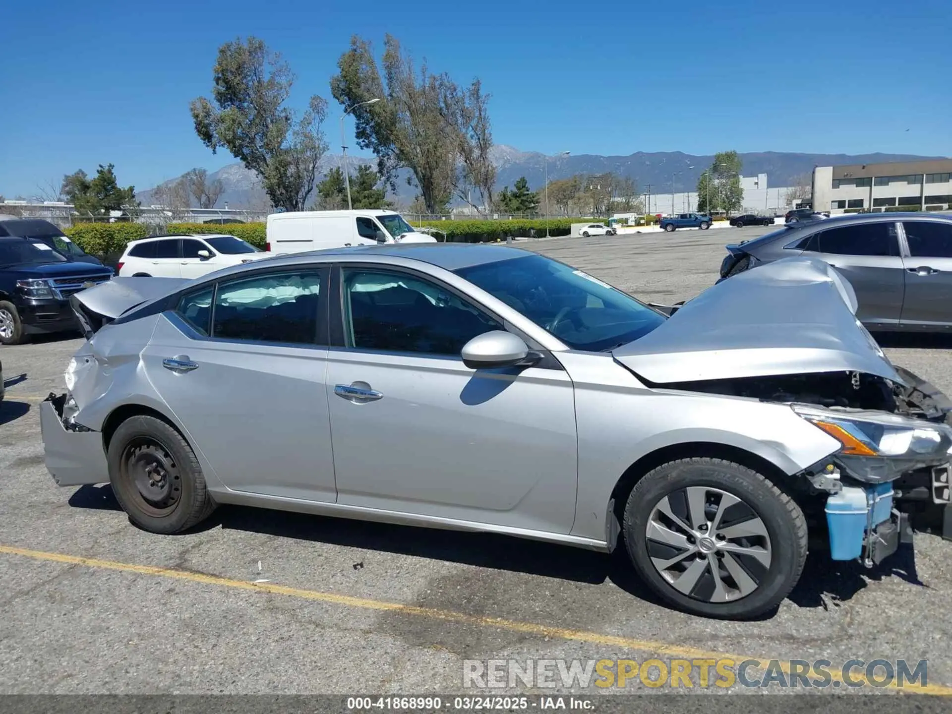 13 fotografías del automóvil dañado 1N4BL4BV2KC226614 NISSAN ALTIMA 2019