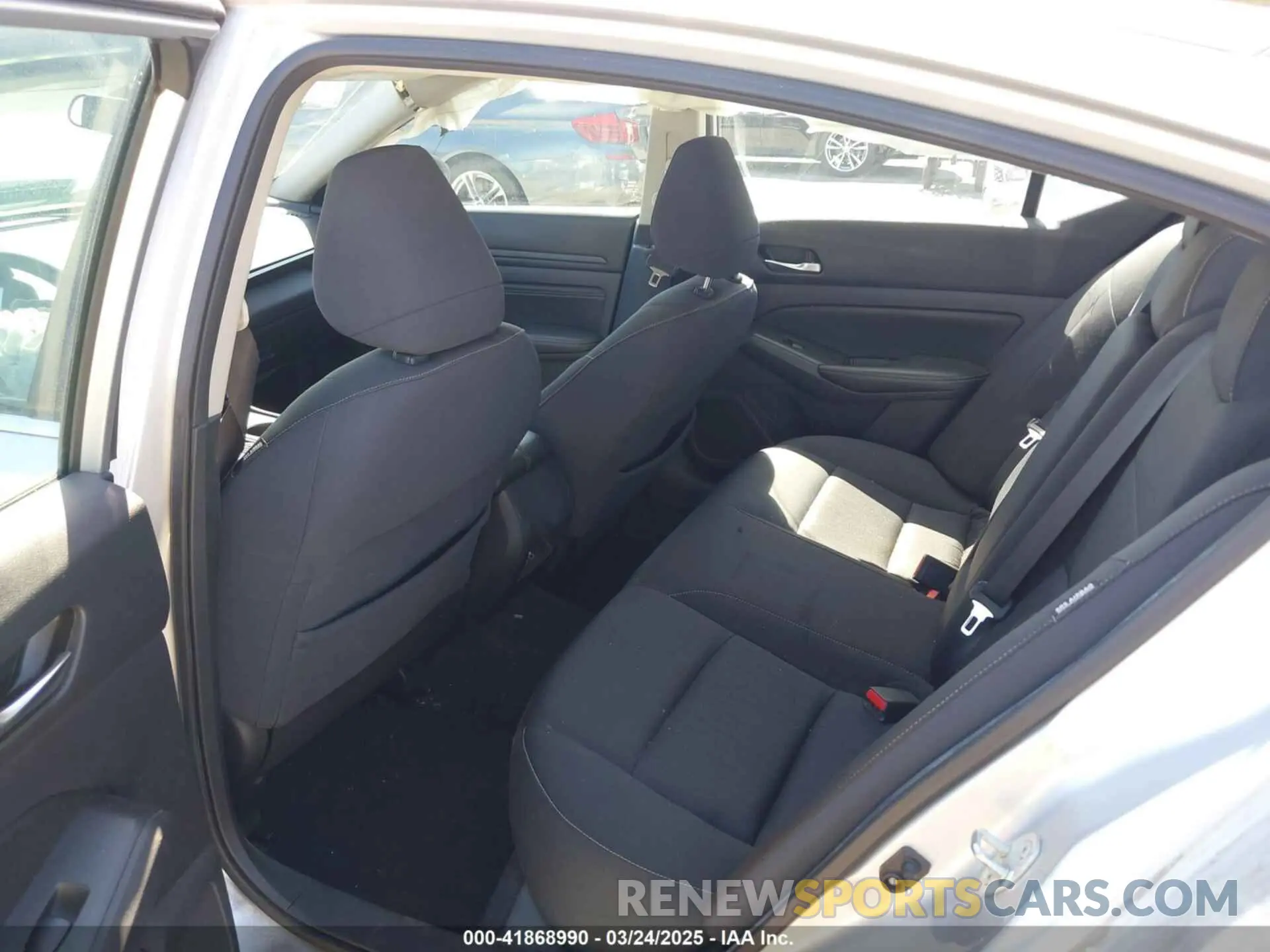8 fotografías del automóvil dañado 1N4BL4BV2KC226614 NISSAN ALTIMA 2019