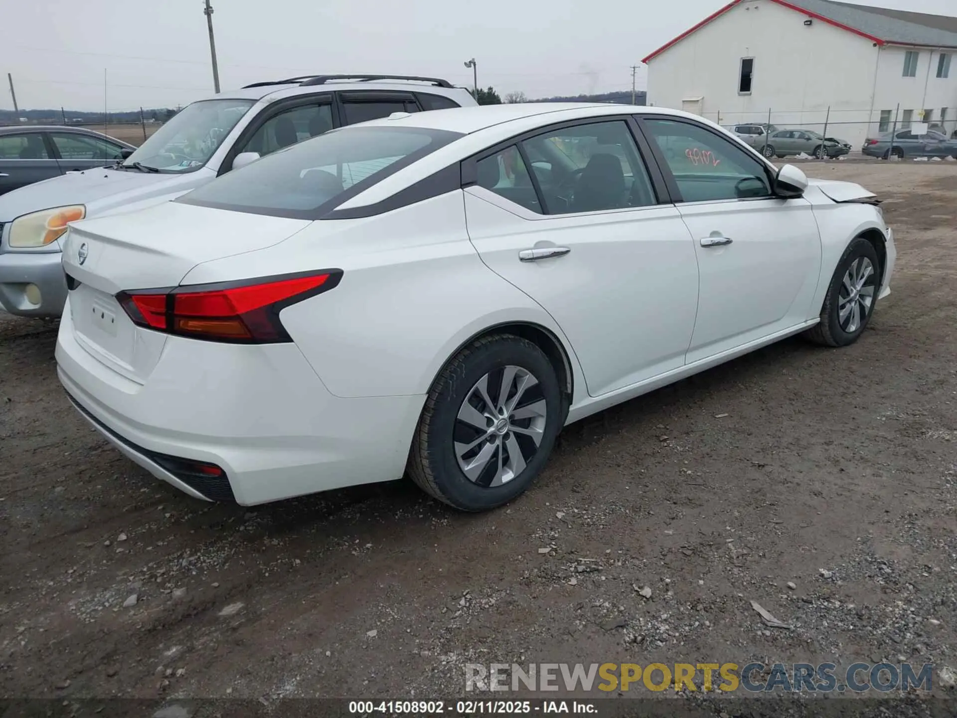 4 fotografías del automóvil dañado 1N4BL4BV2KC237404 NISSAN ALTIMA 2019