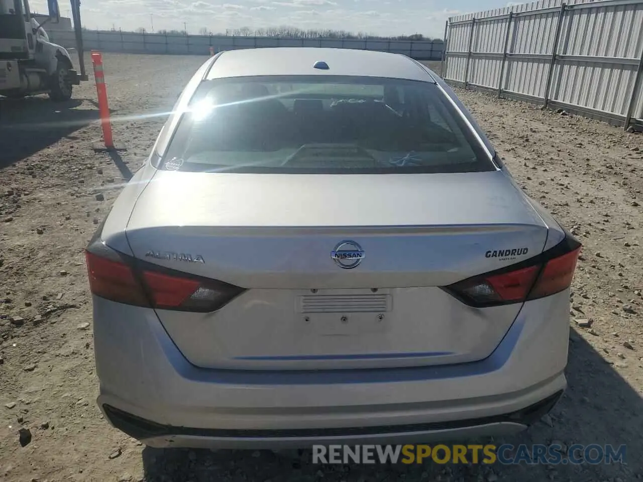 6 fotografías del automóvil dañado 1N4BL4BV3KC104277 NISSAN ALTIMA 2019