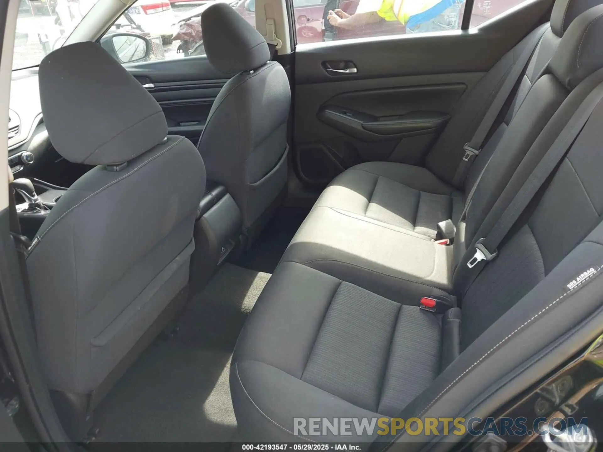 8 fotografías del automóvil dañado 1N4BL4BV3KC156752 NISSAN ALTIMA 2019