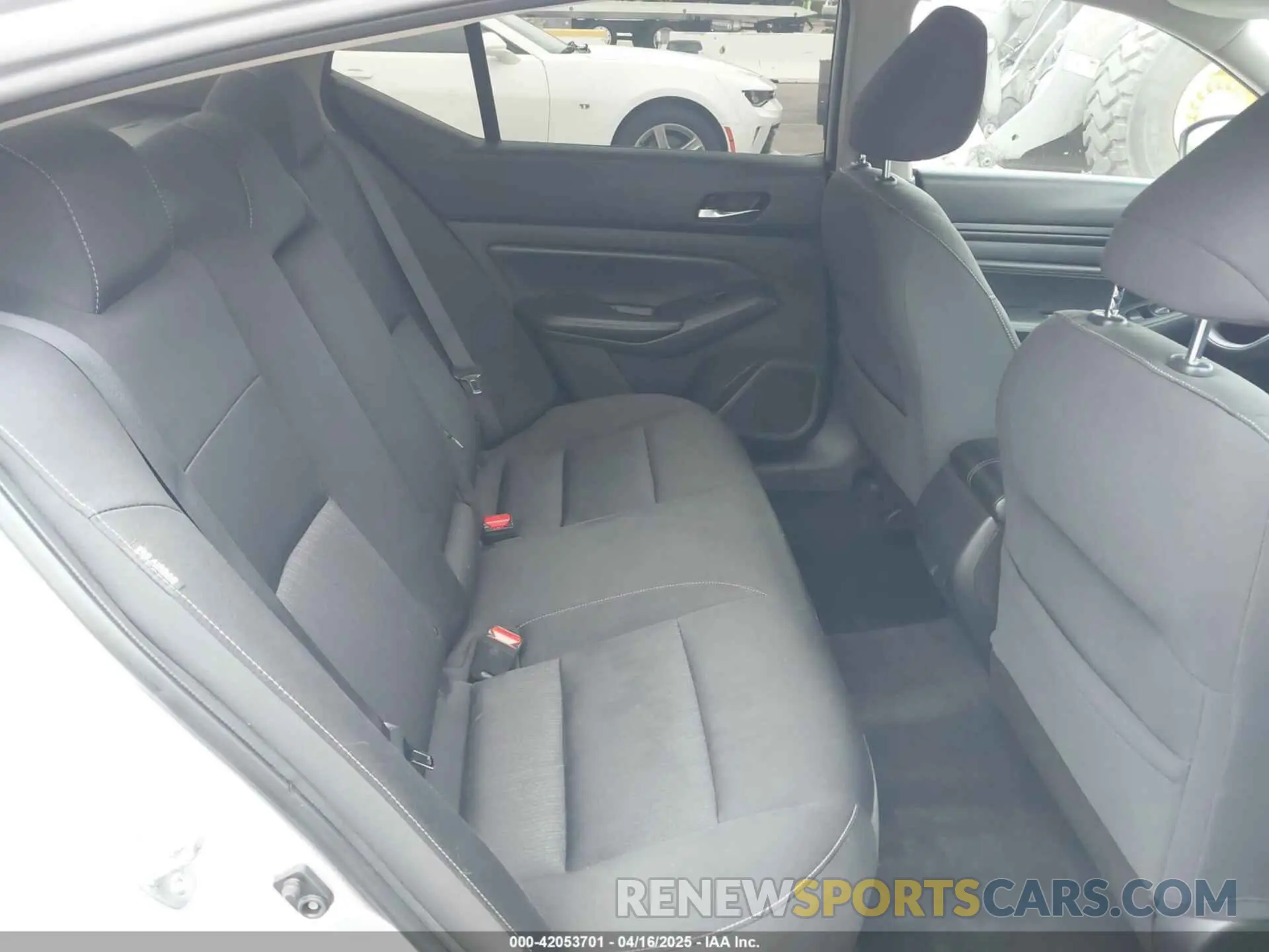 8 fotografías del automóvil dañado 1N4BL4BV3KC190383 NISSAN ALTIMA 2019