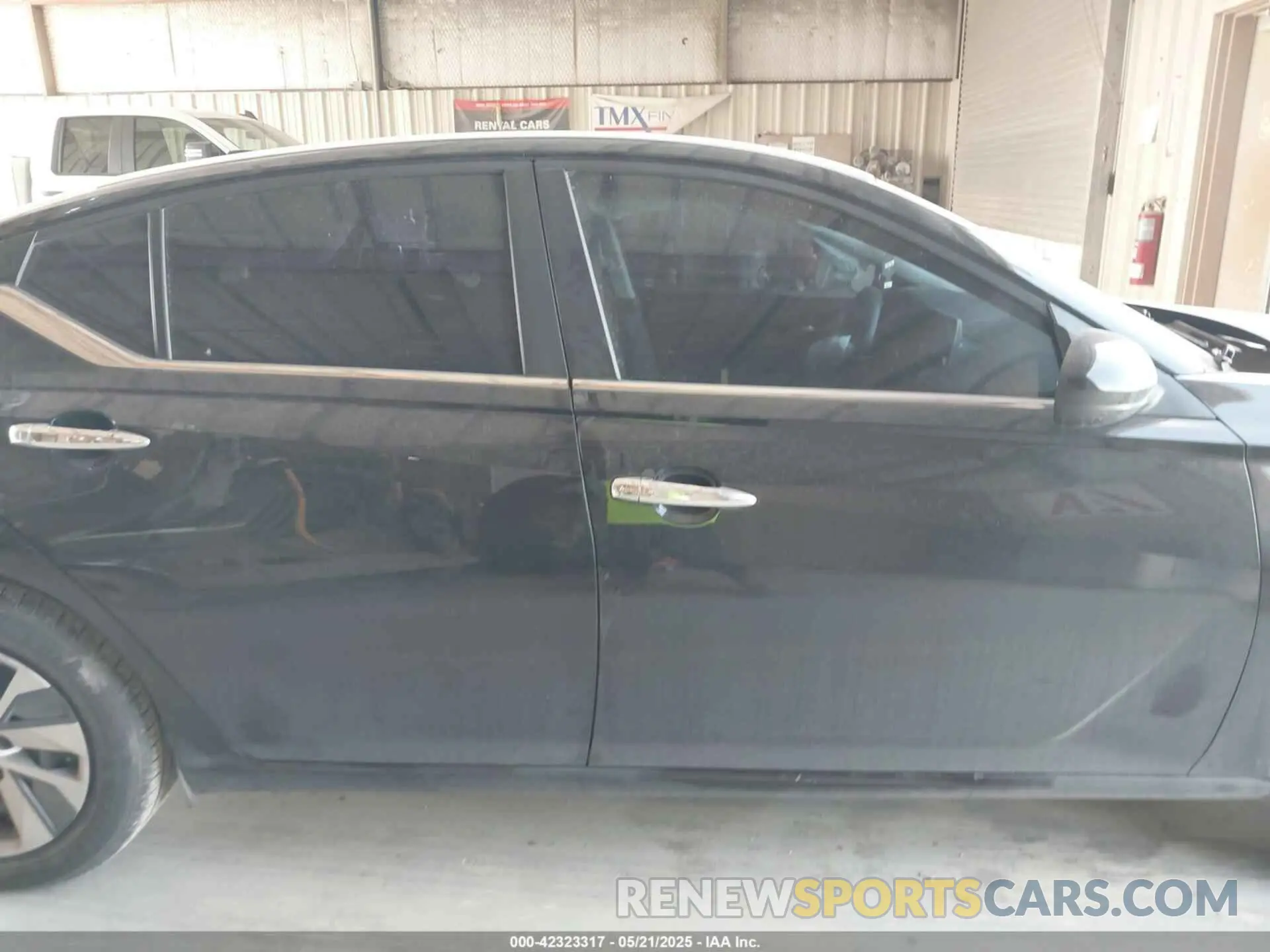14 fotografías del automóvil dañado 1N4BL4BV3KC229988 NISSAN ALTIMA 2019
