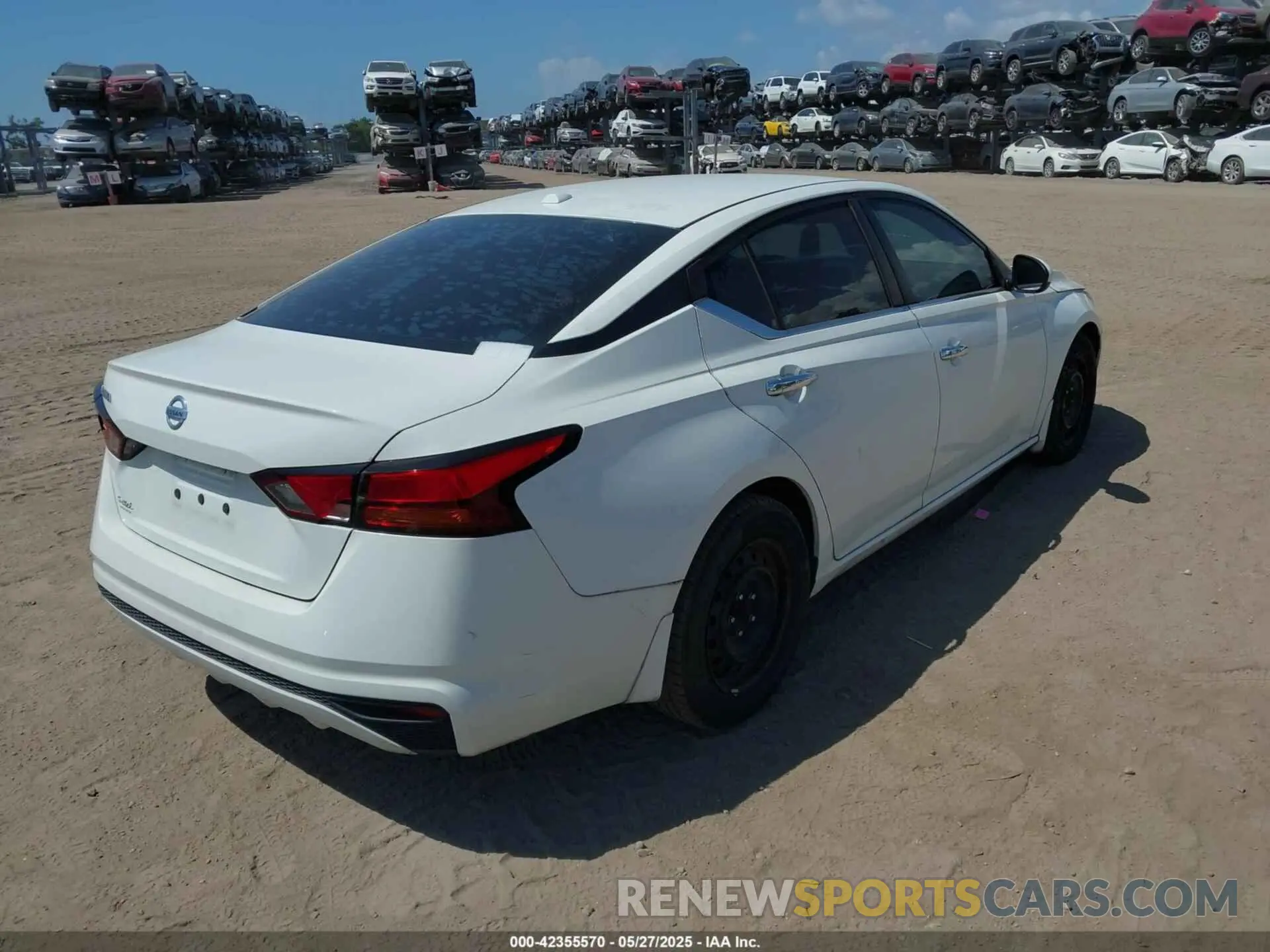 4 fotografías del automóvil dañado 1N4BL4BV3KC252154 NISSAN ALTIMA 2019