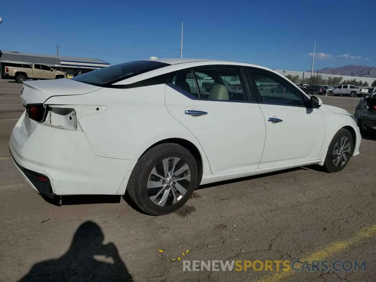 3 fotografías del automóvil dañado 1N4BL4BV3KN312308 NISSAN ALTIMA 2019