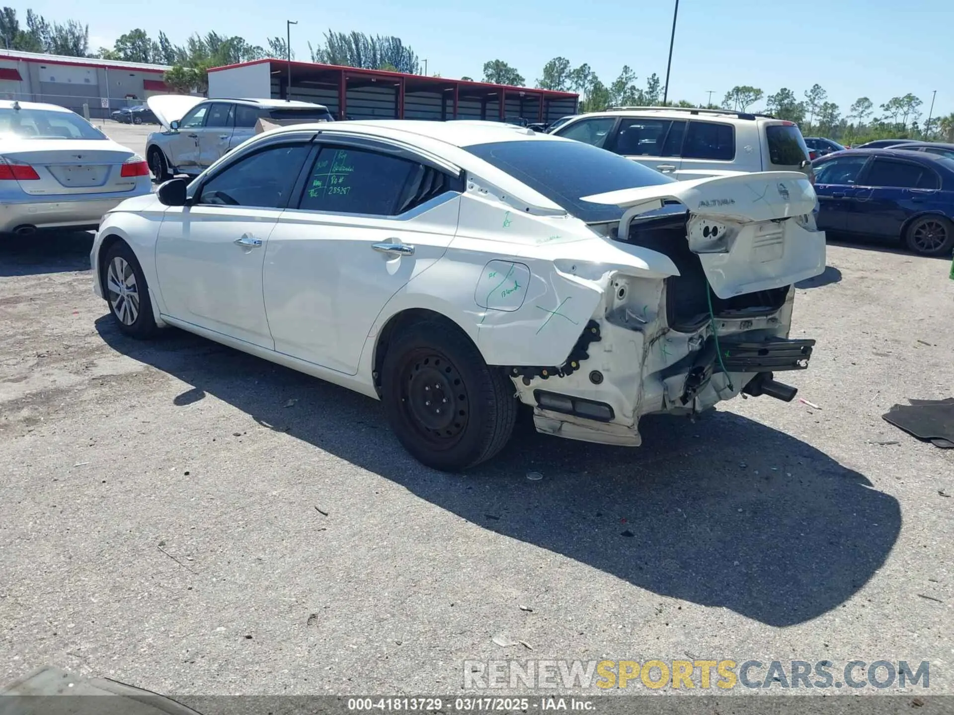 3 fotografías del automóvil dañado 1N4BL4BV3KN326984 NISSAN ALTIMA 2019