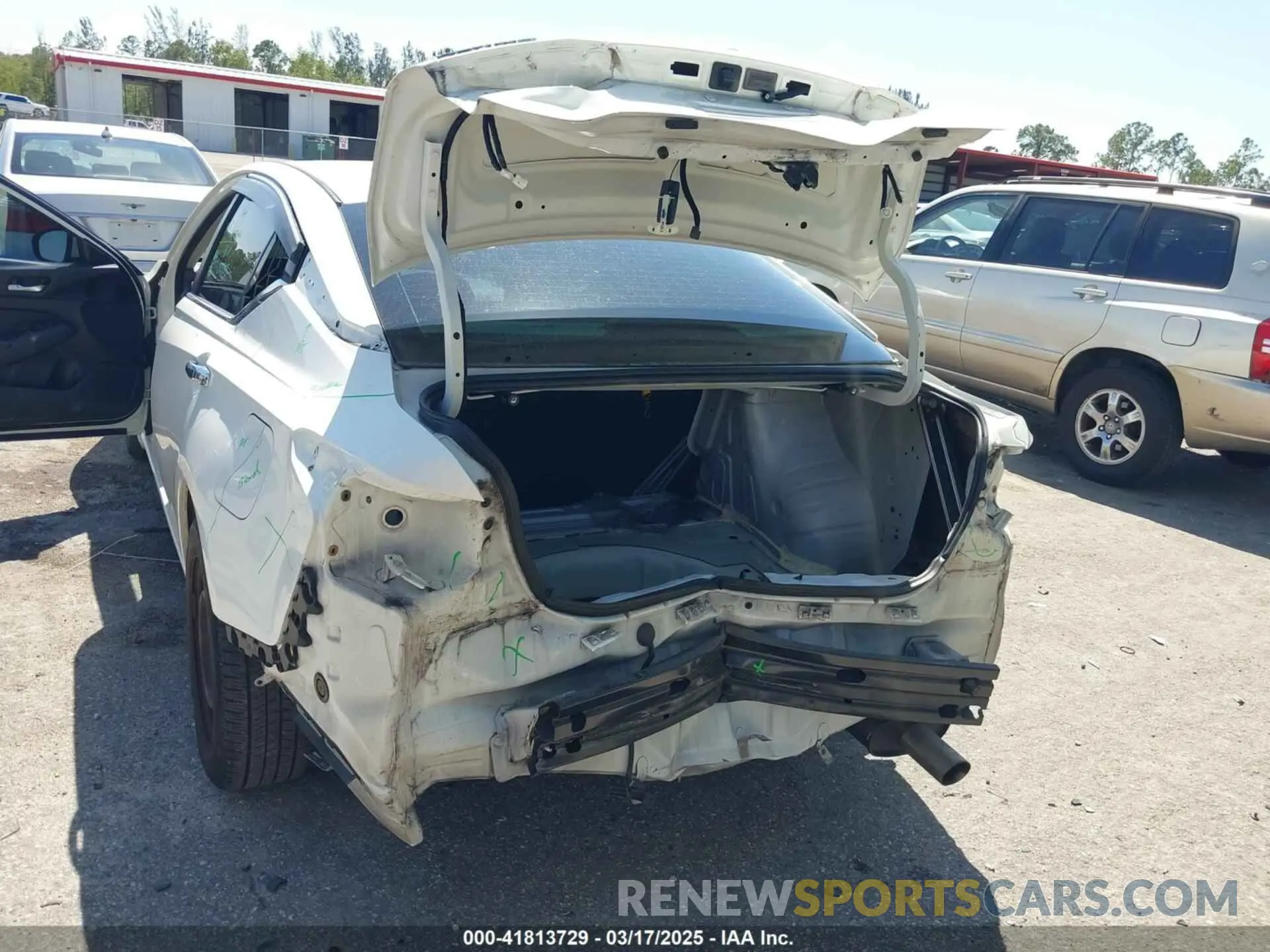 6 fotografías del automóvil dañado 1N4BL4BV3KN326984 NISSAN ALTIMA 2019