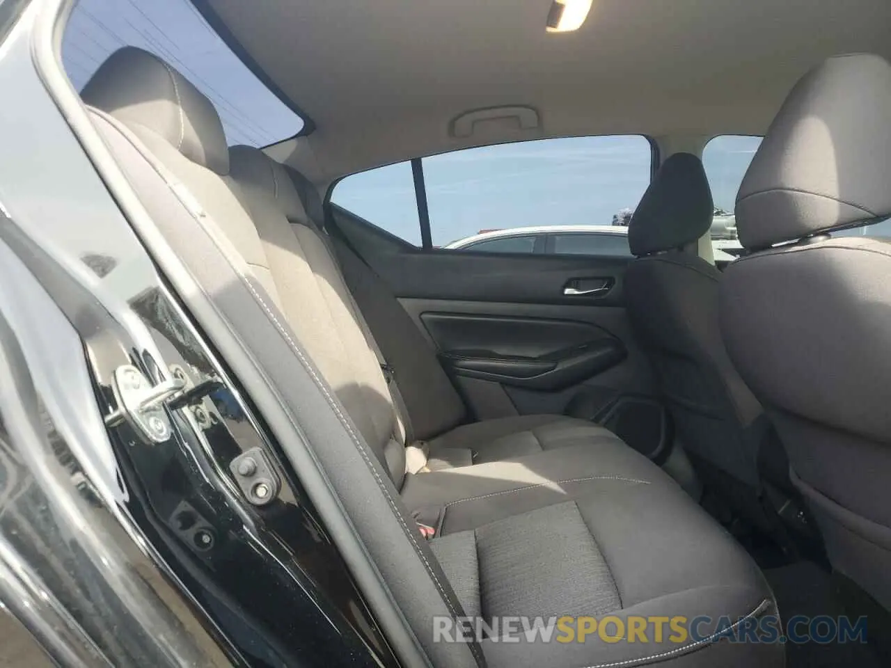 10 fotografías del automóvil dañado 1N4BL4BV4KC157456 NISSAN ALTIMA 2019