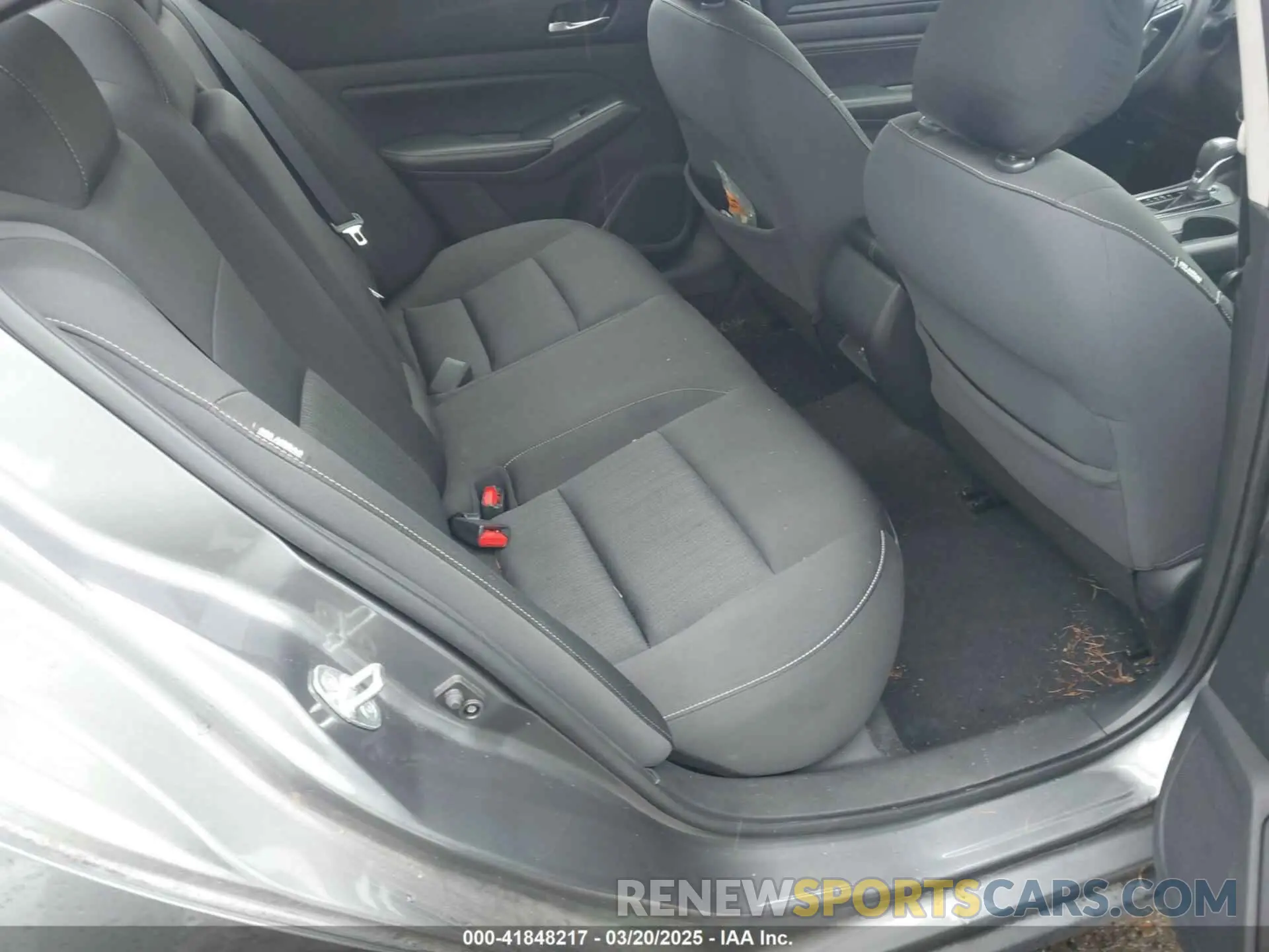 8 fotografías del automóvil dañado 1N4BL4BV4KC227747 NISSAN ALTIMA 2019