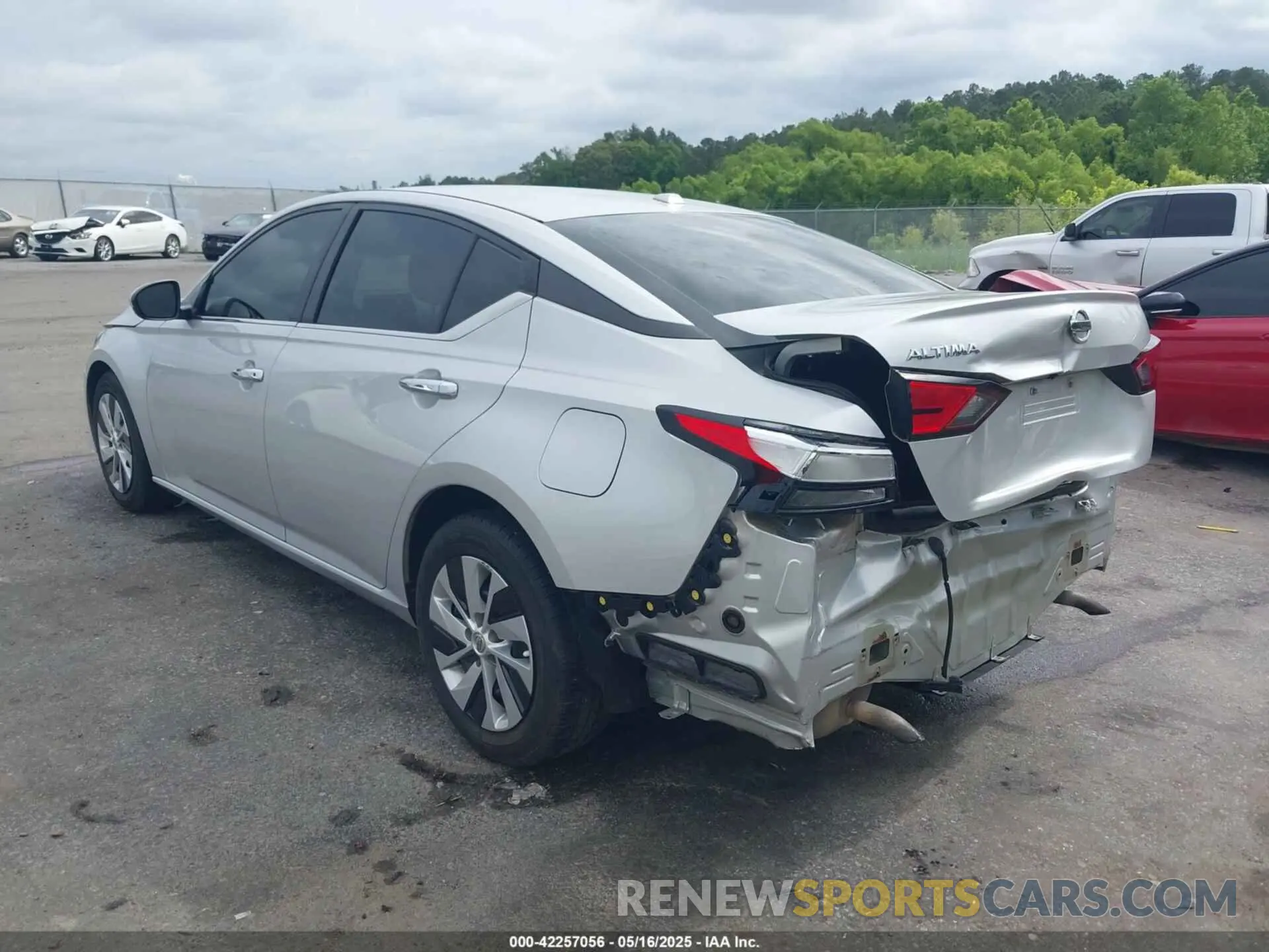 3 fotografías del automóvil dañado 1N4BL4BV4KC228588 NISSAN ALTIMA 2019