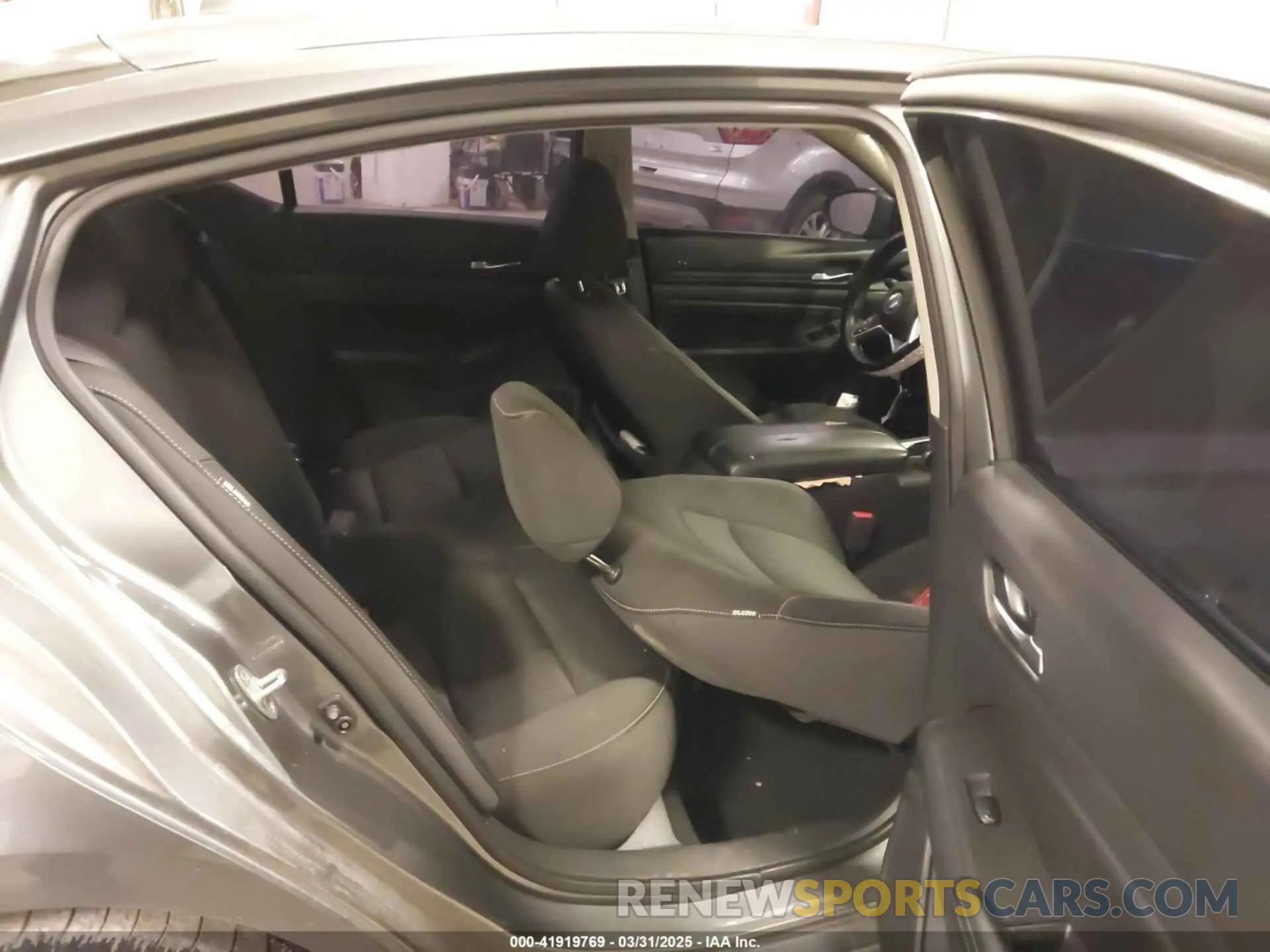 8 fotografías del automóvil dañado 1N4BL4BV4KC246749 NISSAN ALTIMA 2019