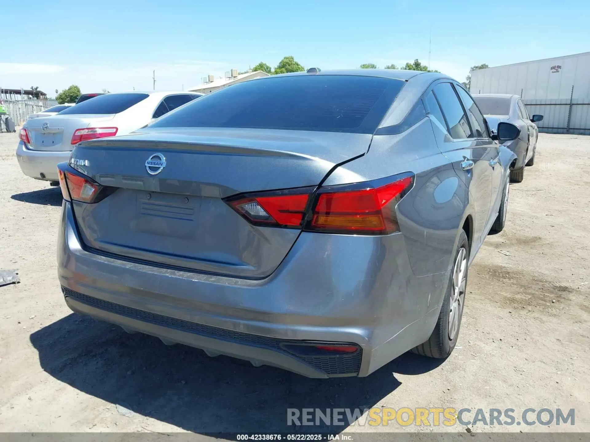 4 fotografías del automóvil dañado 1N4BL4BV4KC249442 NISSAN ALTIMA 2019