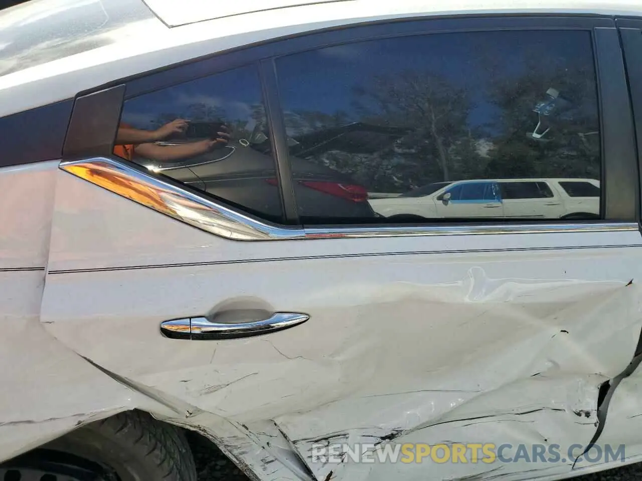 10 fotografías del automóvil dañado 1N4BL4BV4KC252146 NISSAN ALTIMA 2019