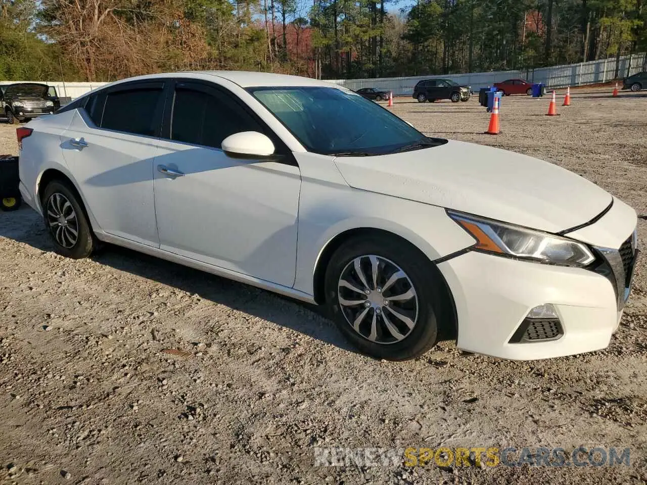 4 fotografías del automóvil dañado 1N4BL4BV4KC258030 NISSAN ALTIMA 2019