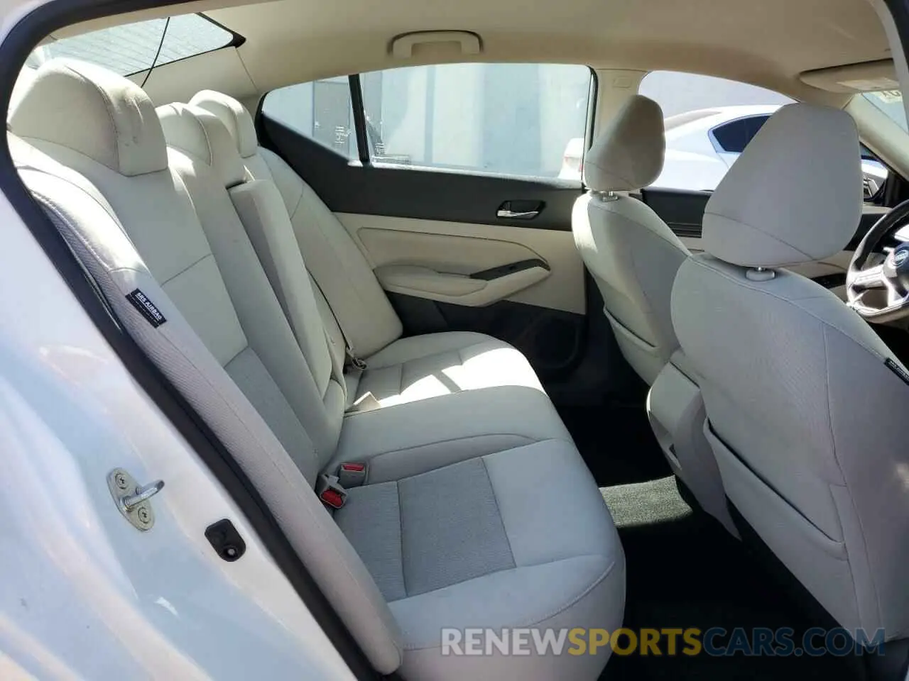 10 fotografías del automóvil dañado 1N4BL4BV5KC117077 NISSAN ALTIMA 2019