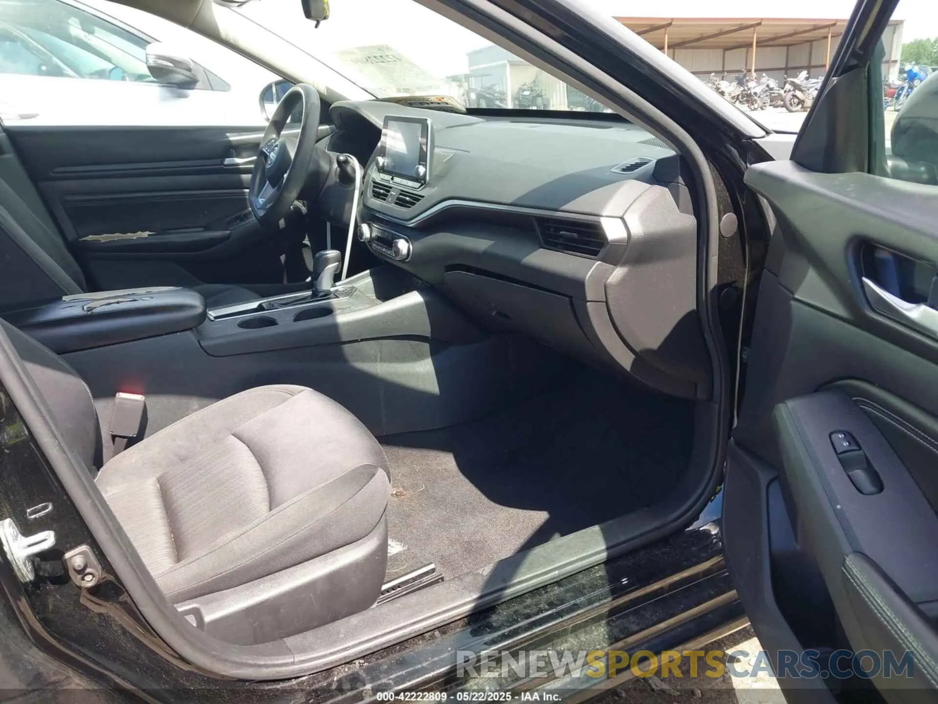 5 fotografías del automóvil dañado 1N4BL4BV5KC195309 NISSAN ALTIMA 2019