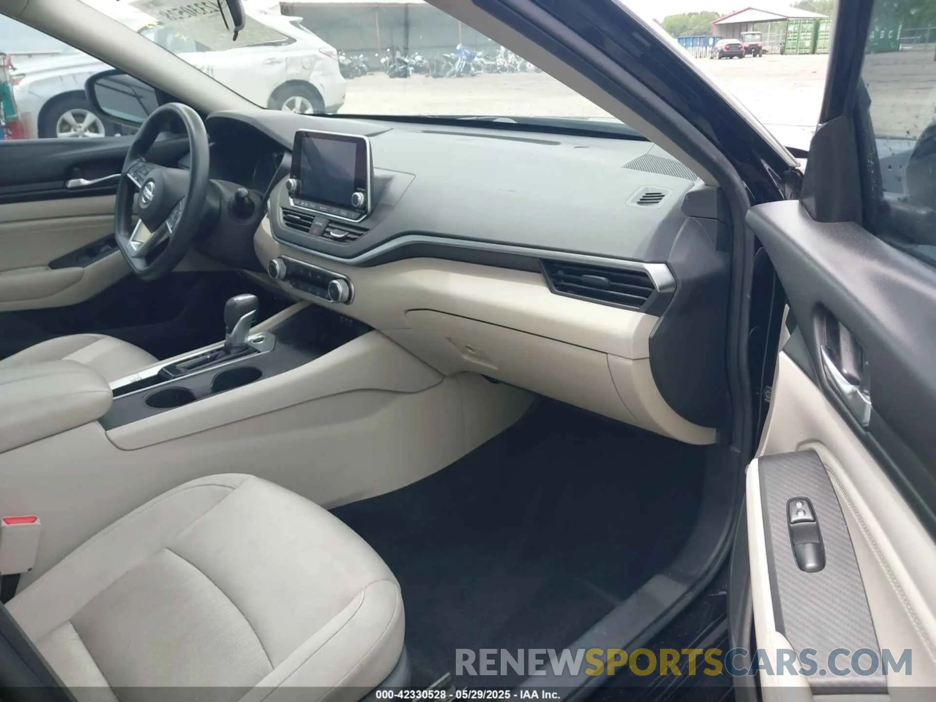 5 fotografías del automóvil dañado 1N4BL4BV6KC172573 NISSAN ALTIMA 2019