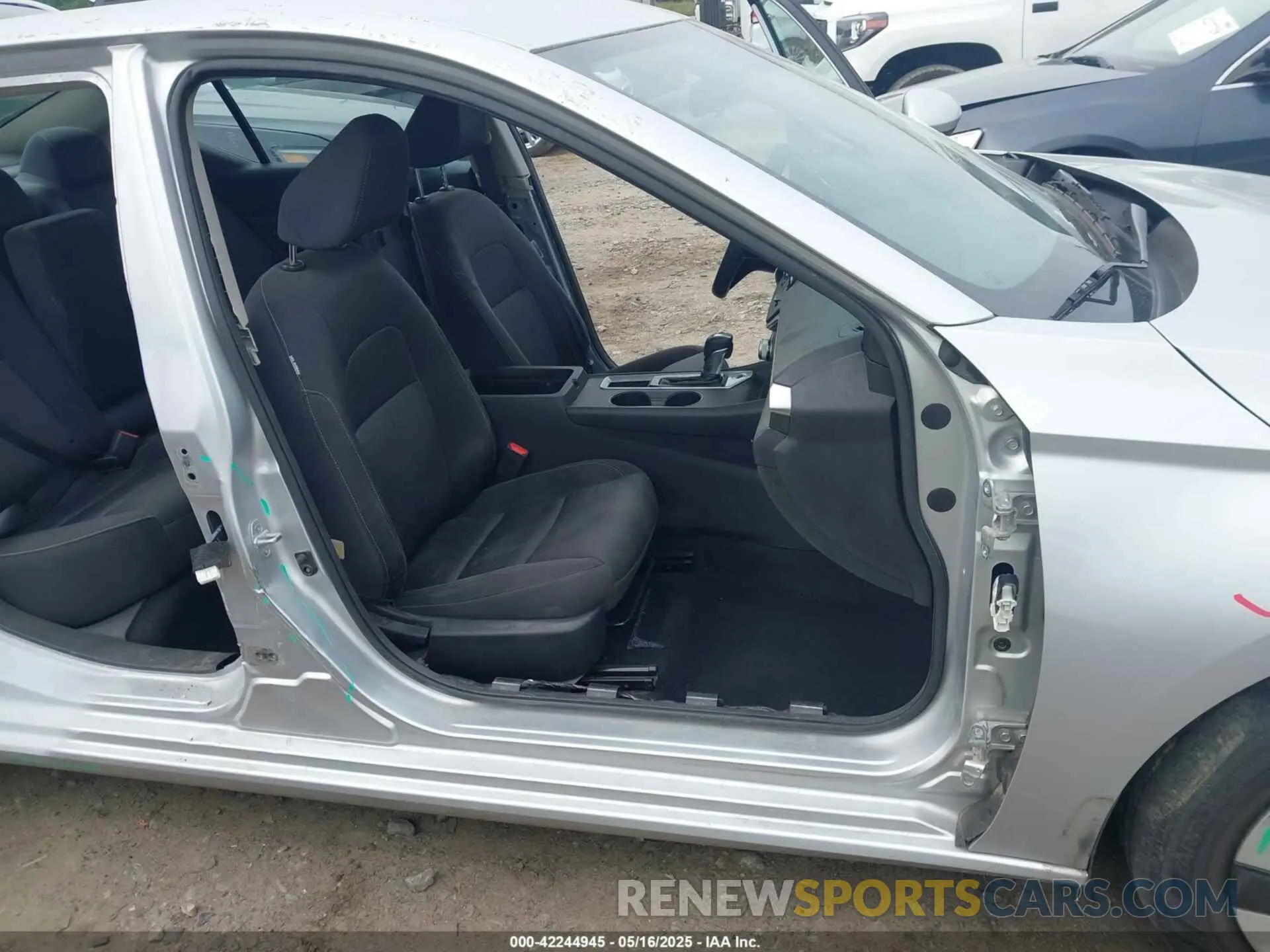 6 fotografías del automóvil dañado 1N4BL4BV6KC253993 NISSAN ALTIMA 2019