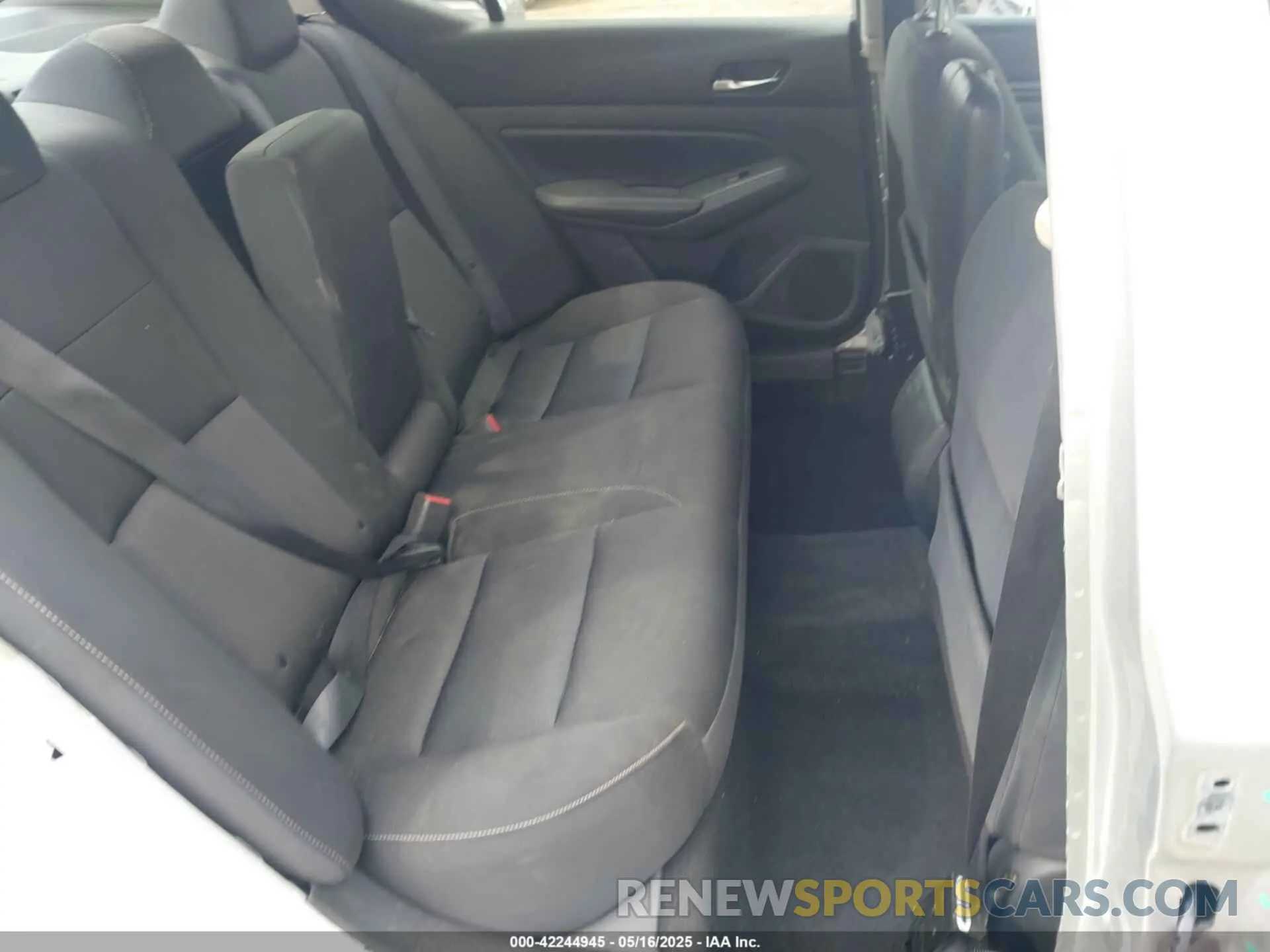 8 fotografías del automóvil dañado 1N4BL4BV6KC253993 NISSAN ALTIMA 2019