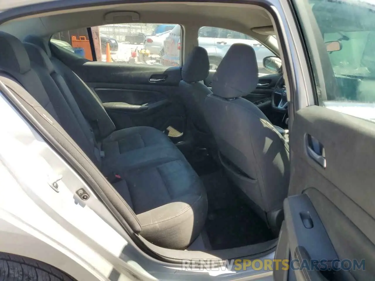 10 fotografías del automóvil dañado 1N4BL4BV7KC105495 NISSAN ALTIMA 2019