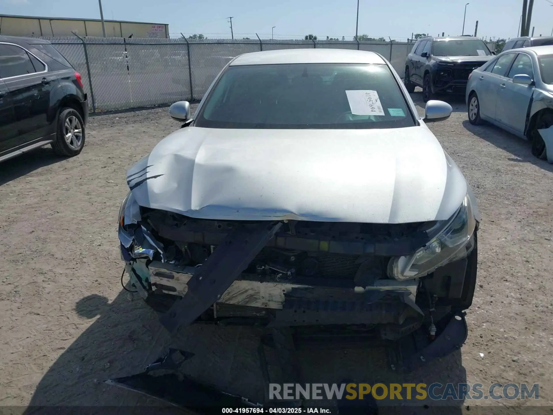 13 fotografías del automóvil dañado 1N4BL4BV7KC148881 NISSAN ALTIMA 2019