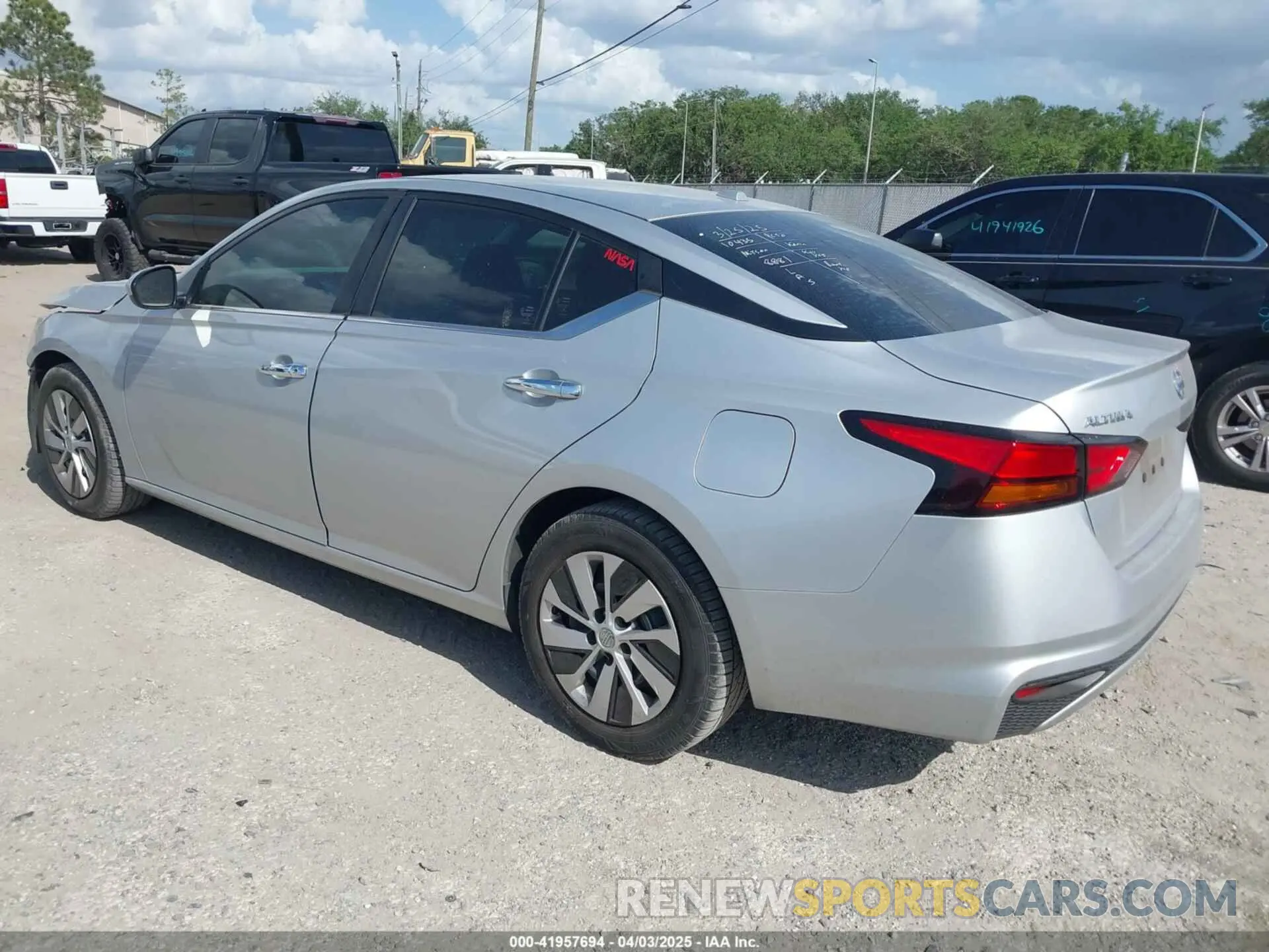 3 fotografías del automóvil dañado 1N4BL4BV7KC148881 NISSAN ALTIMA 2019