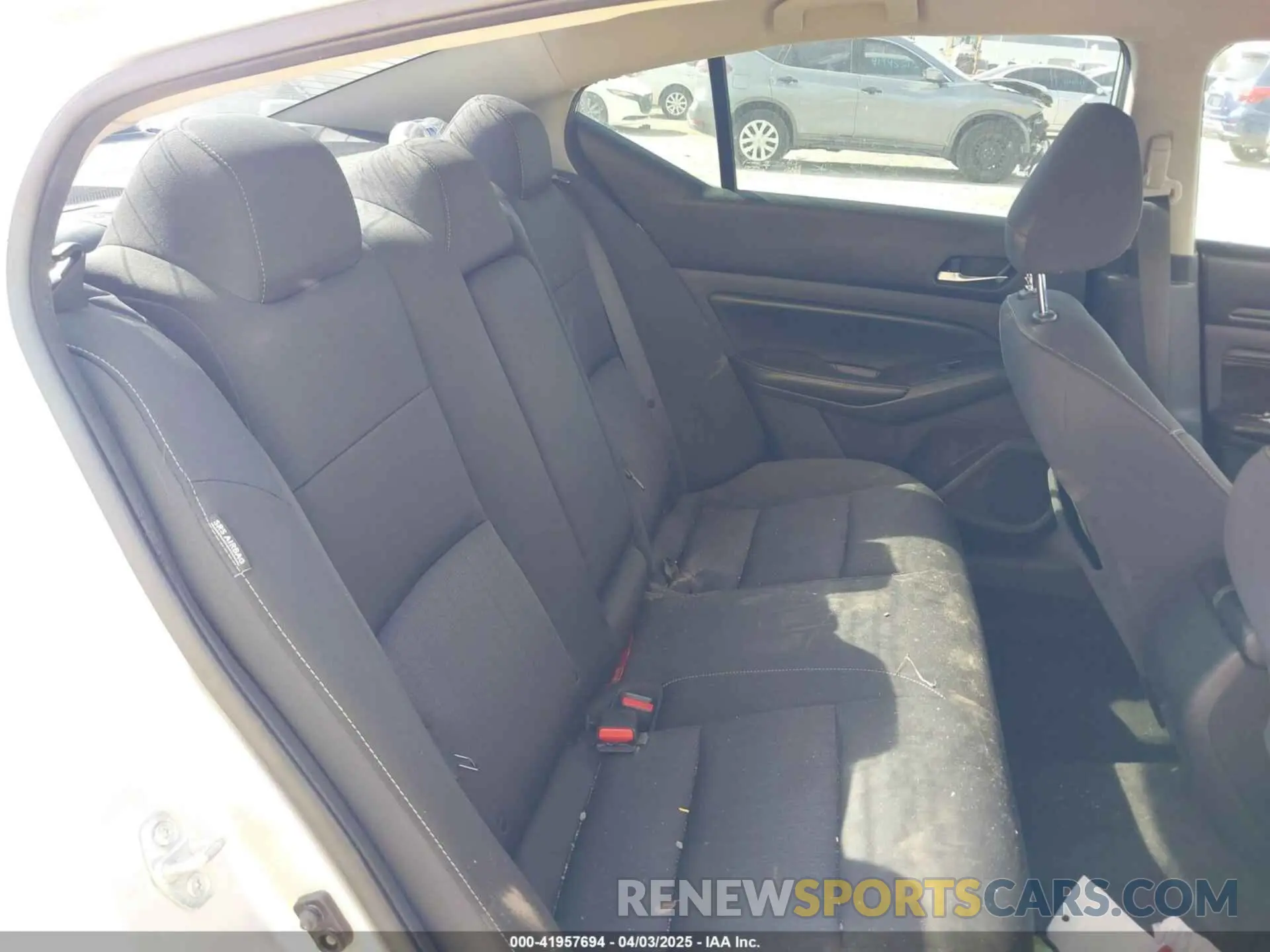 8 fotografías del automóvil dañado 1N4BL4BV7KC148881 NISSAN ALTIMA 2019