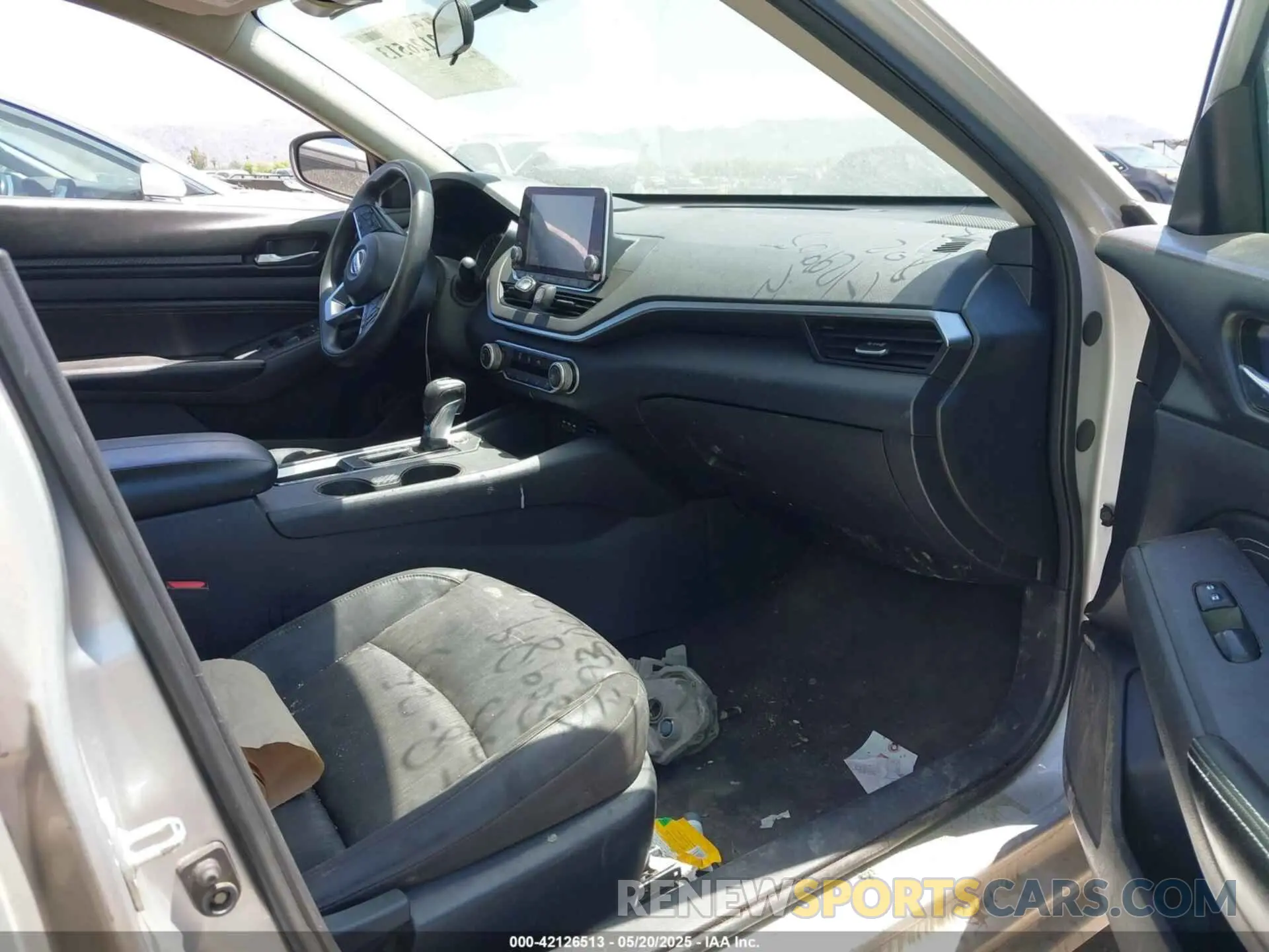 5 fotografías del automóvil dañado 1N4BL4BV7KC156396 NISSAN ALTIMA 2019