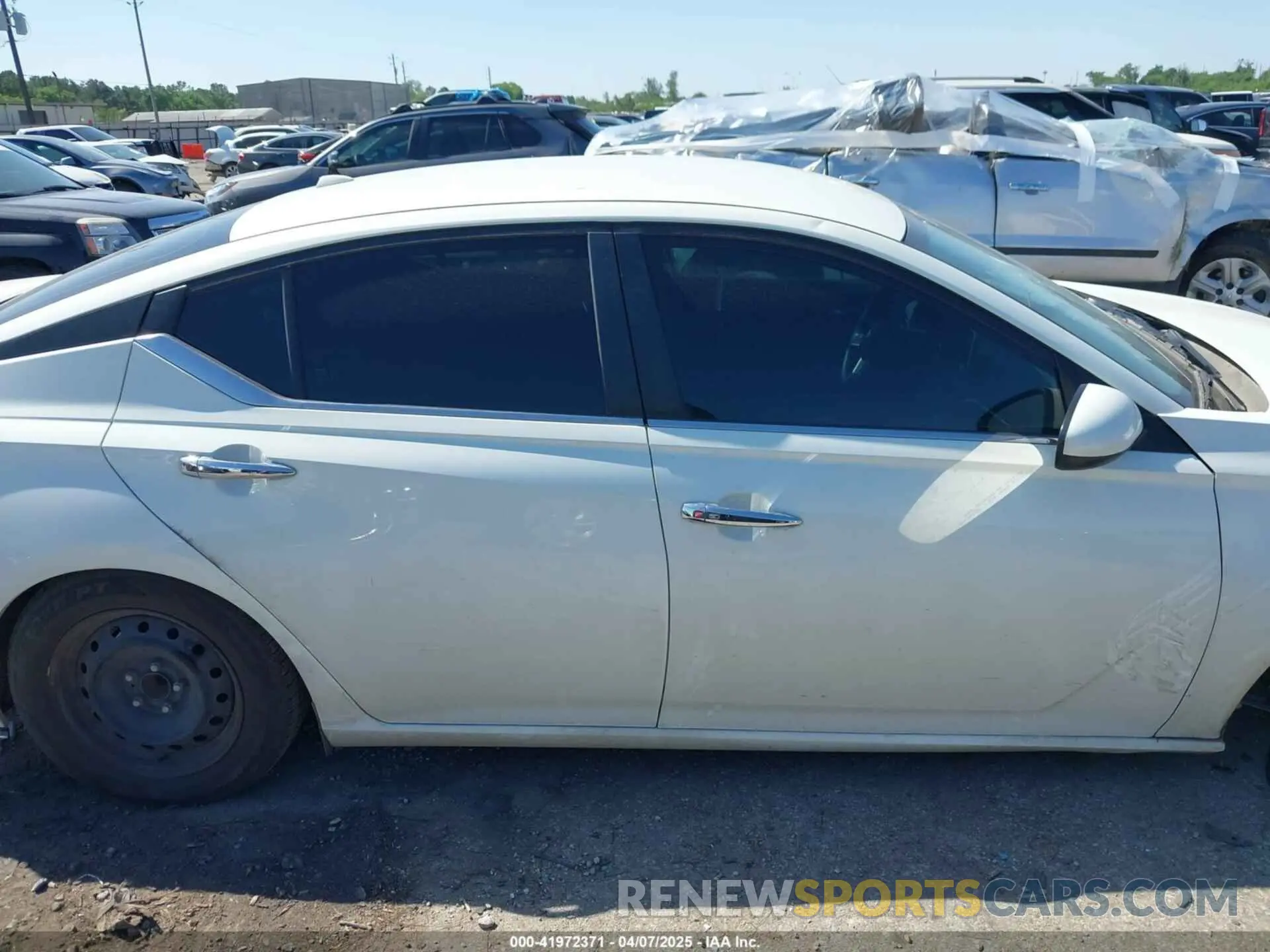 13 fotografías del automóvil dañado 1N4BL4BV7KC227029 NISSAN ALTIMA 2019