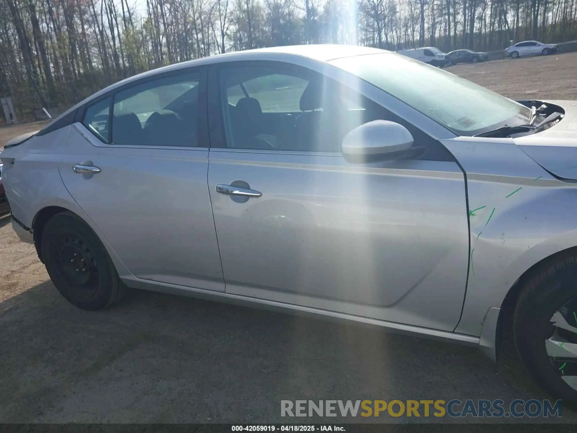 14 fotografías del automóvil dañado 1N4BL4BV8KC105411 NISSAN ALTIMA 2019