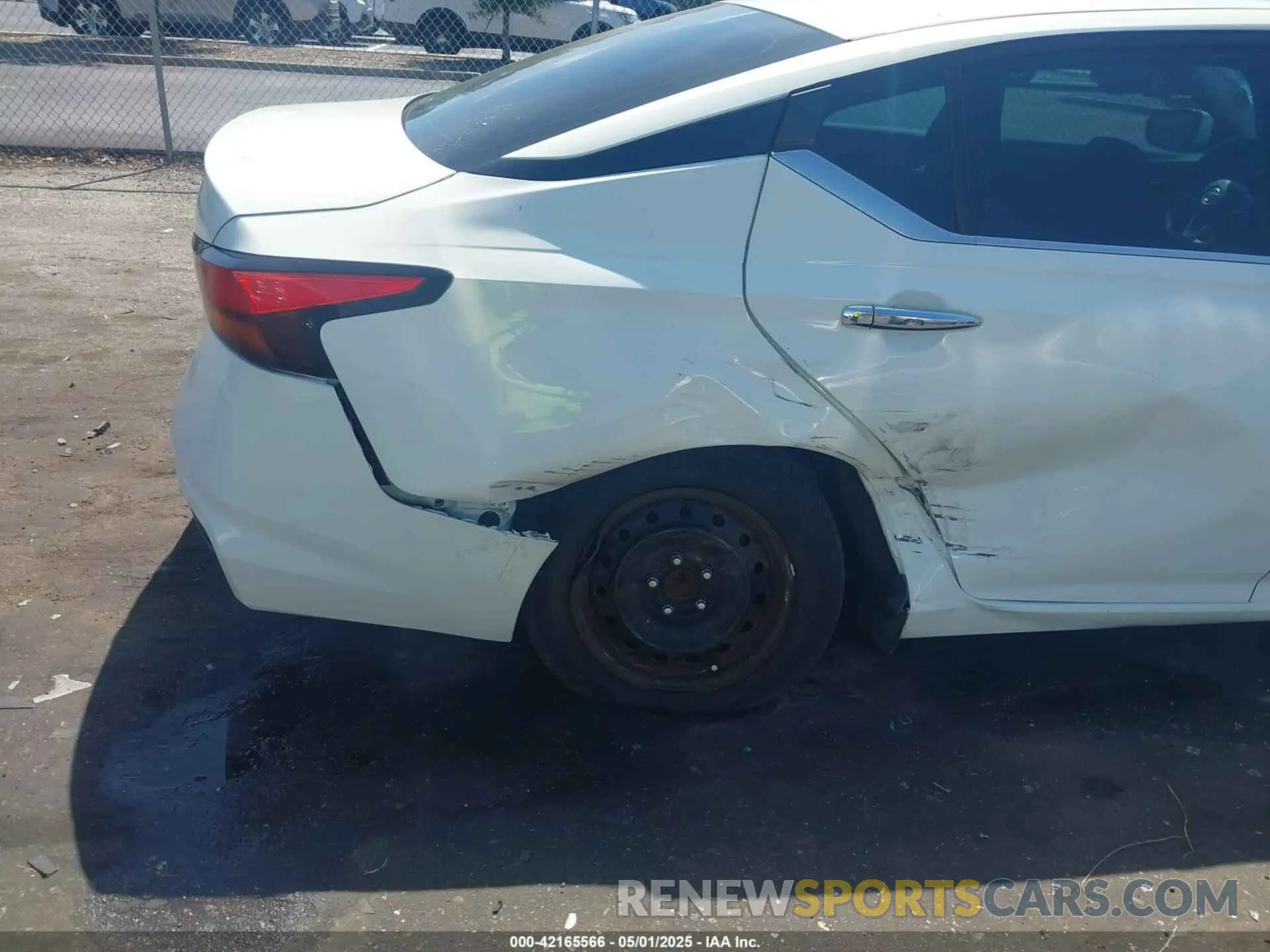 6 fotografías del automóvil dañado 1N4BL4BV8KC151353 NISSAN ALTIMA 2019