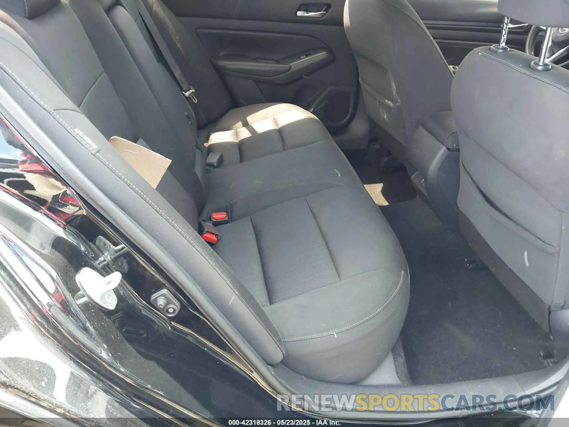 8 fotografías del automóvil dañado 1N4BL4BV8KC197989 NISSAN ALTIMA 2019