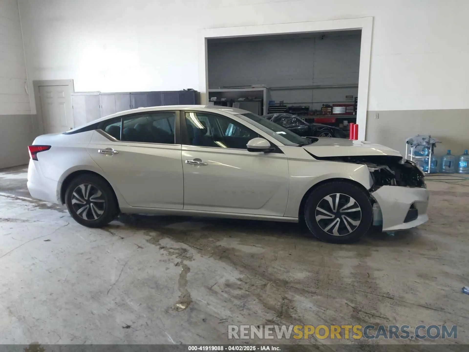 14 fotografías del automóvil dañado 1N4BL4BV8KC209753 NISSAN ALTIMA 2019
