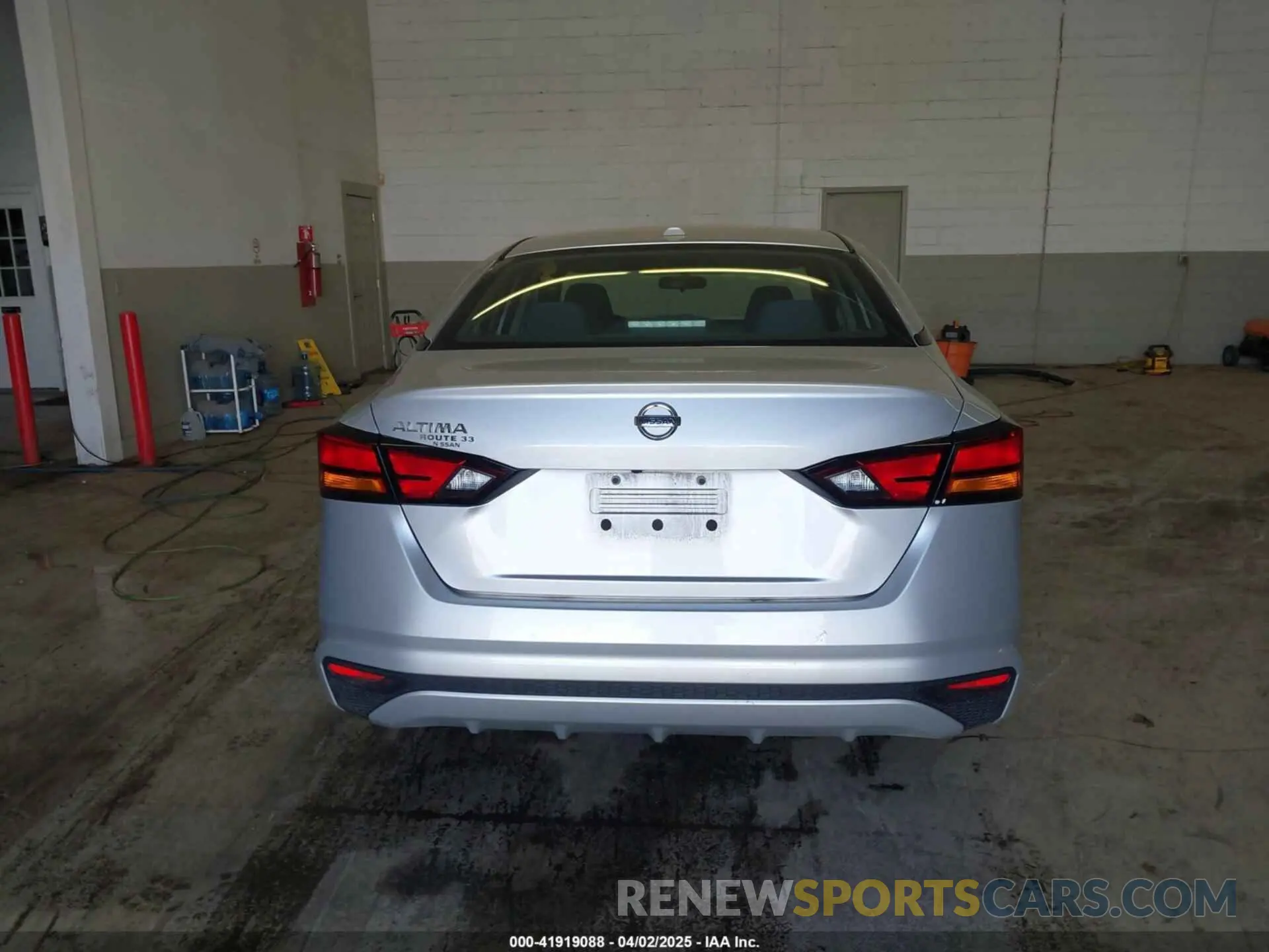 17 fotografías del automóvil dañado 1N4BL4BV8KC209753 NISSAN ALTIMA 2019